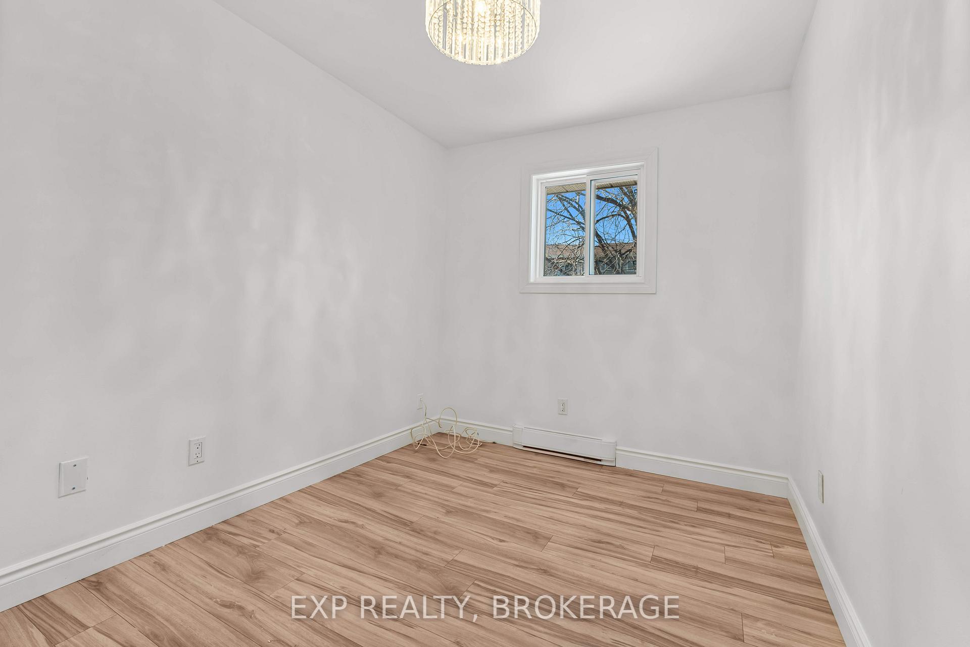 Photo 22 of 223 Guthrie Drive, Kingston, Rideau — HOMEH