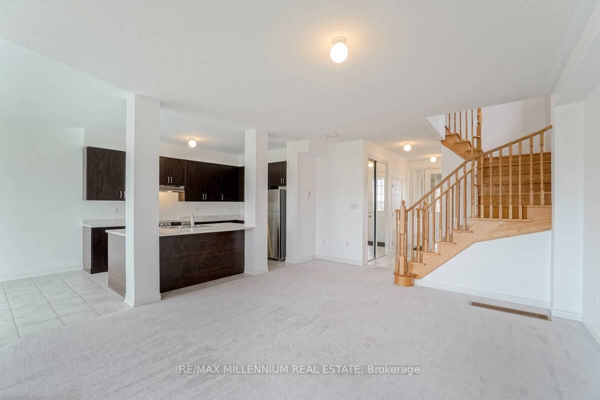Photo 7 of 81 Kennedy Boulevard, New Tecumseth, Alliston — HOMEH