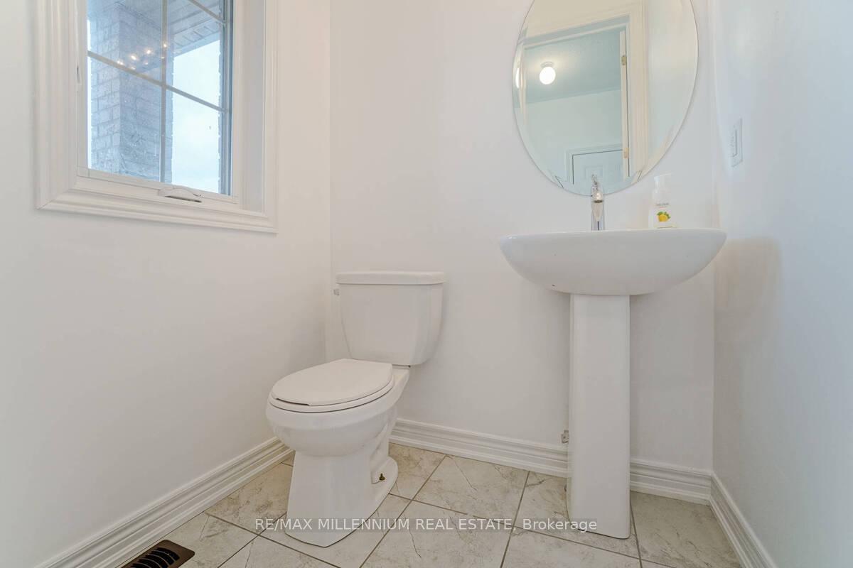 Photo 11 of 81 Kennedy Boulevard, New Tecumseth, Alliston — HOMEH