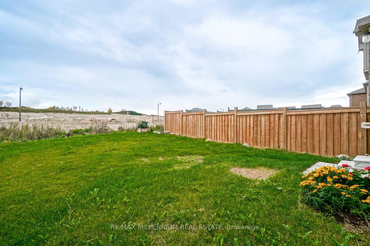 Photo 29 of 81 Kennedy Boulevard, New Tecumseth, Alliston — HOMEH