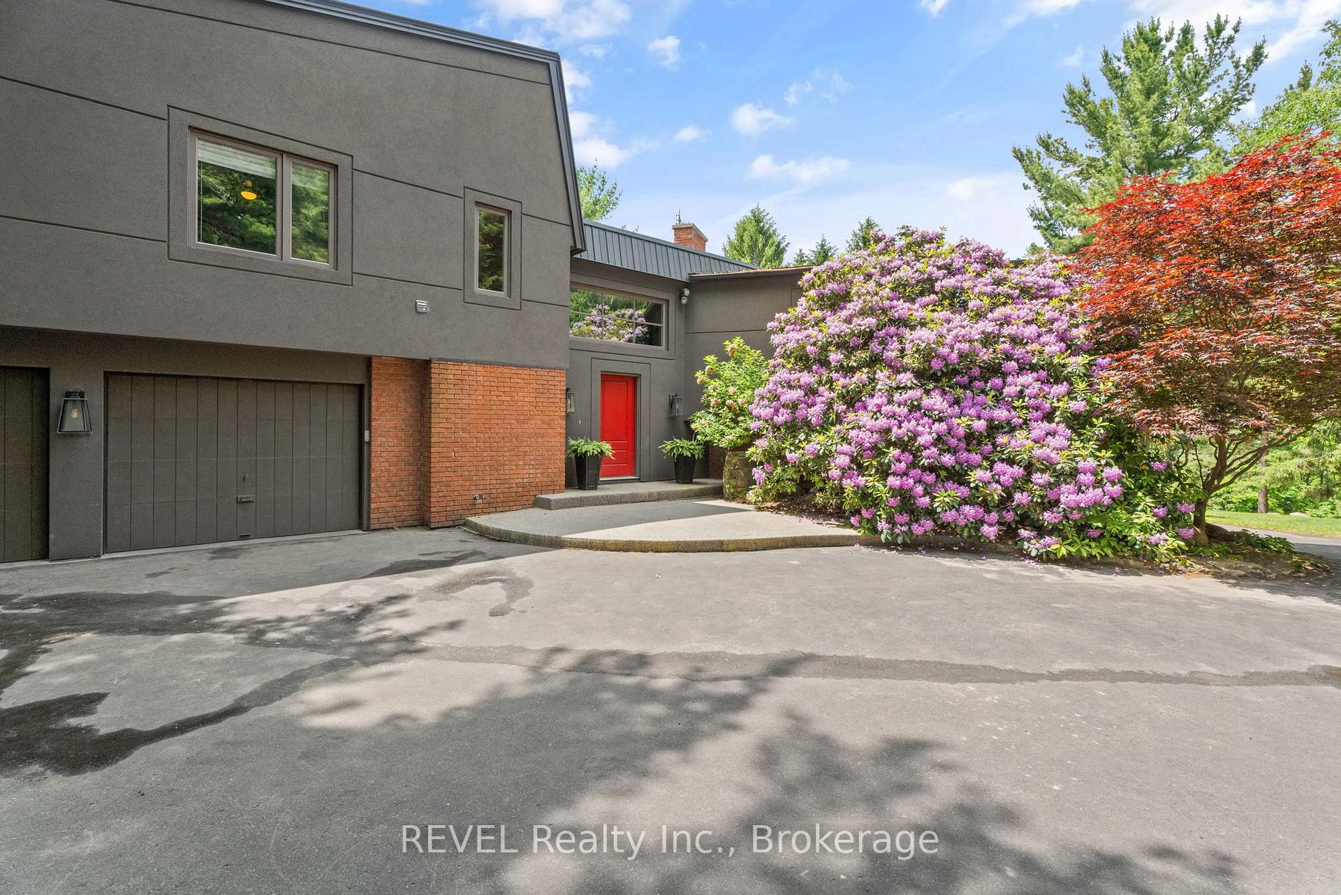 Photo 2 of 2027 Hansler Street, Pelham, North Pelham — HOMEH