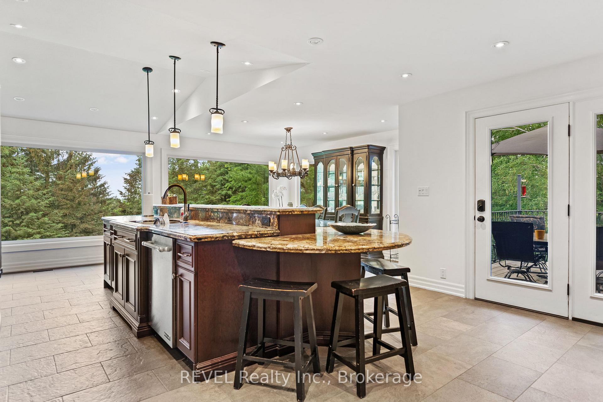 Photo 10 of 2027 Hansler Street, Pelham, North Pelham — HOMEH