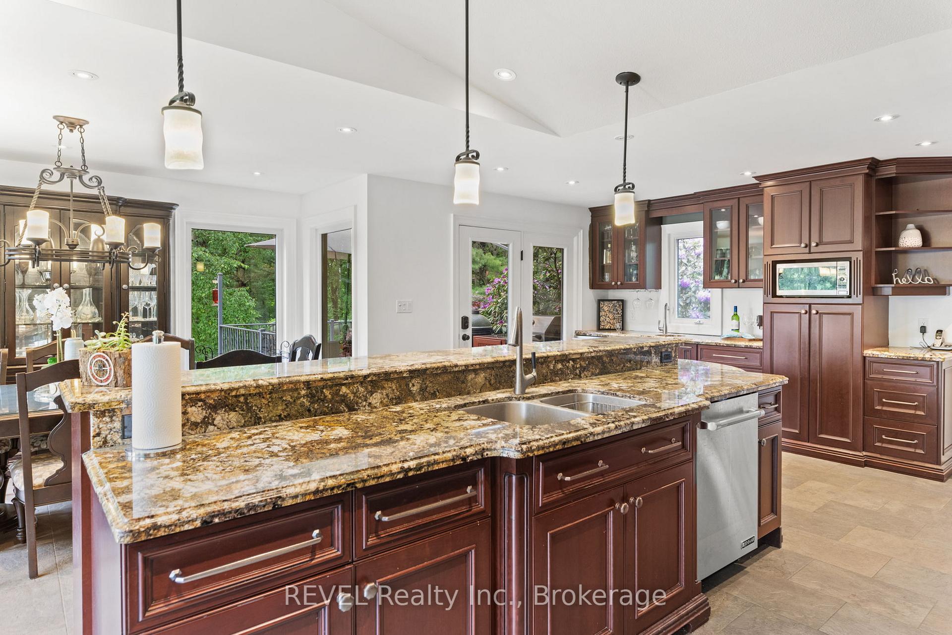 Photo 15 of 2027 Hansler Street, Pelham, North Pelham — HOMEH