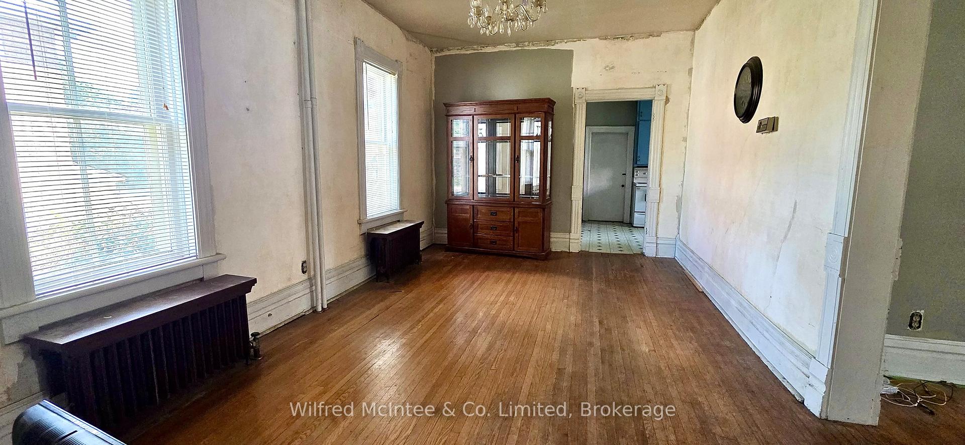 Photo 4 of 195 Minnie Street, North Huron, Wingham — HOMEH