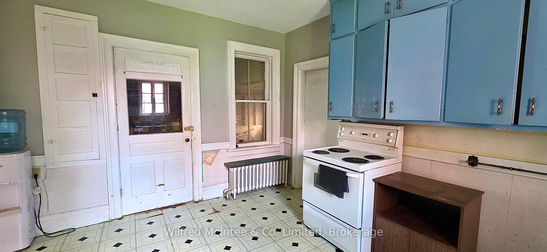 Photo 8 of 195 Minnie Street, North Huron, Wingham — HOMEH