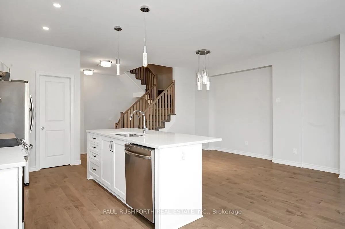 Photo 8 of 308 Kanashtage Terrace, Ottawa, Camelot — HOMEH
