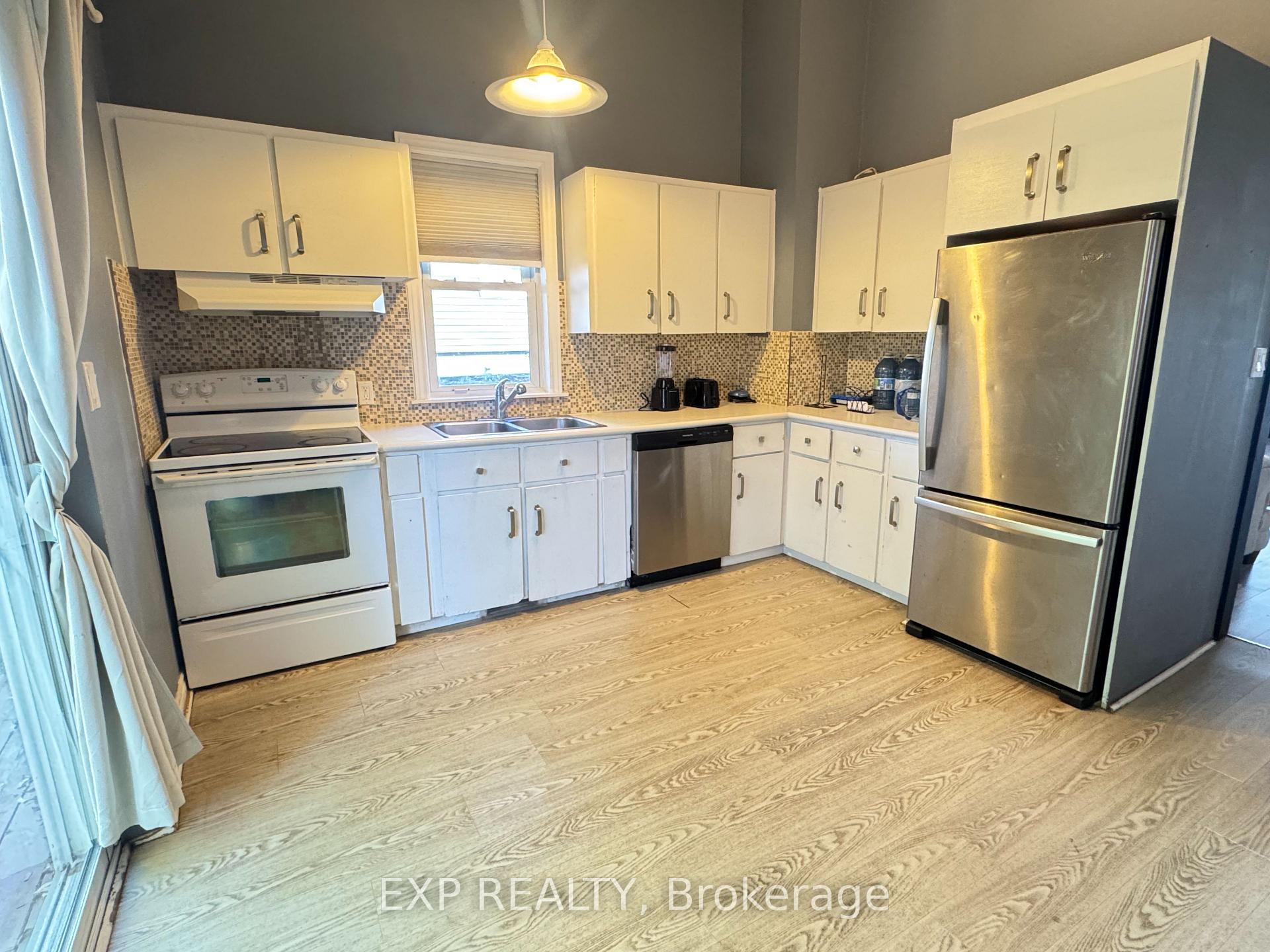 Photo 7 of 5205 Palmer Avenue, Niagara Falls, Downtown — HOMEH