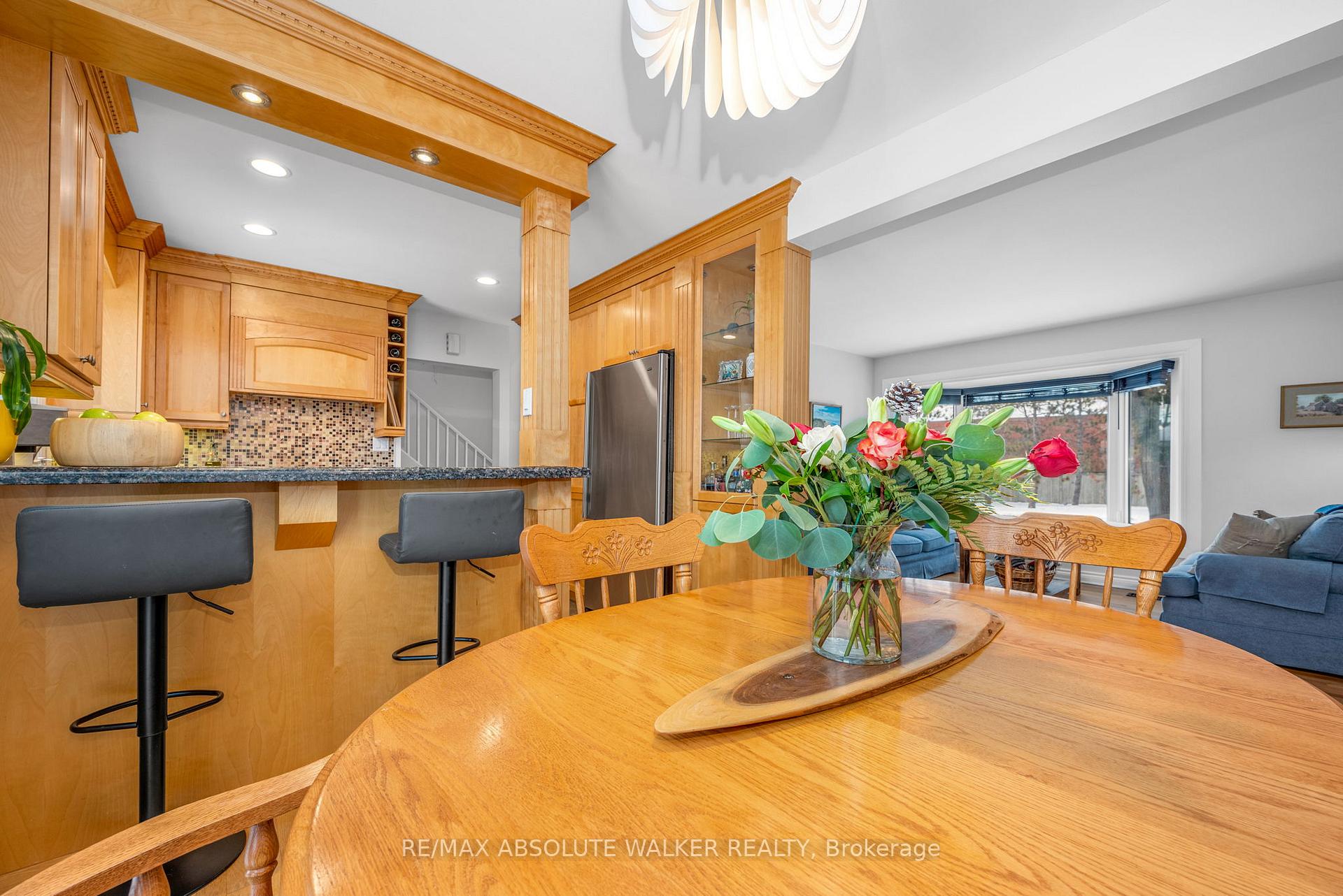 Photo 11 of 2698 Iris Street, Ottawa, Queensway Terrace South/Ridgeview — HOMEH