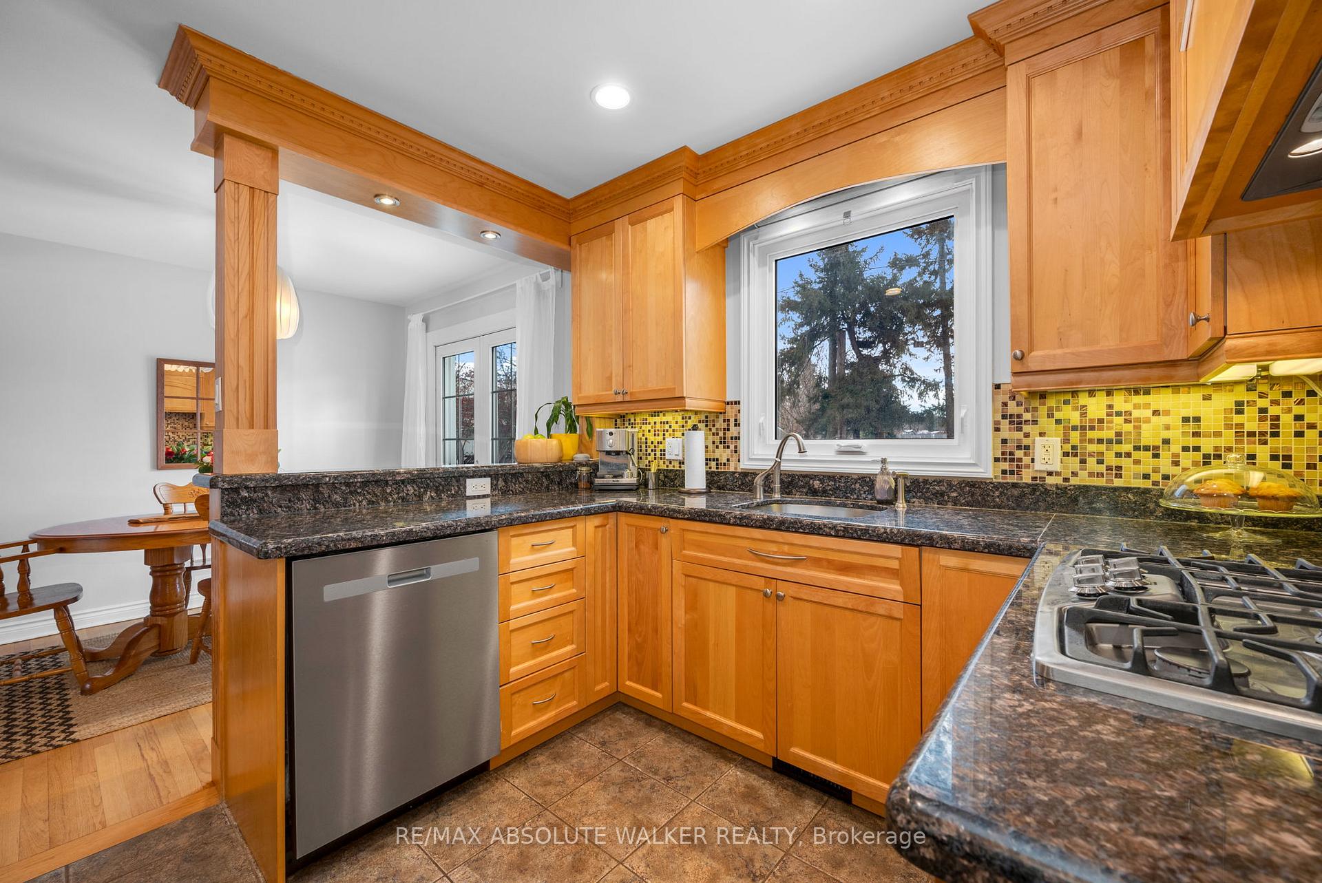 Photo 14 of 2698 Iris Street, Ottawa, Queensway Terrace South/Ridgeview — HOMEH