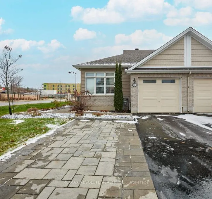 Front of 176 Minoterie Ridge