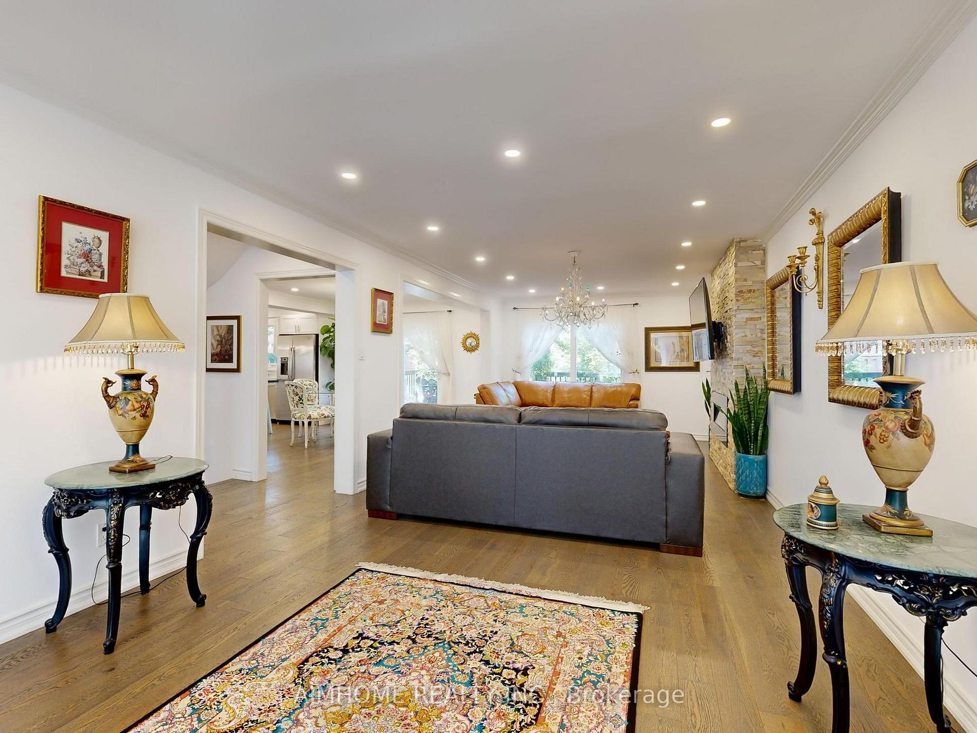 Photo 4 of 342 Savage Road, Newmarket, Armitage — HOMEH