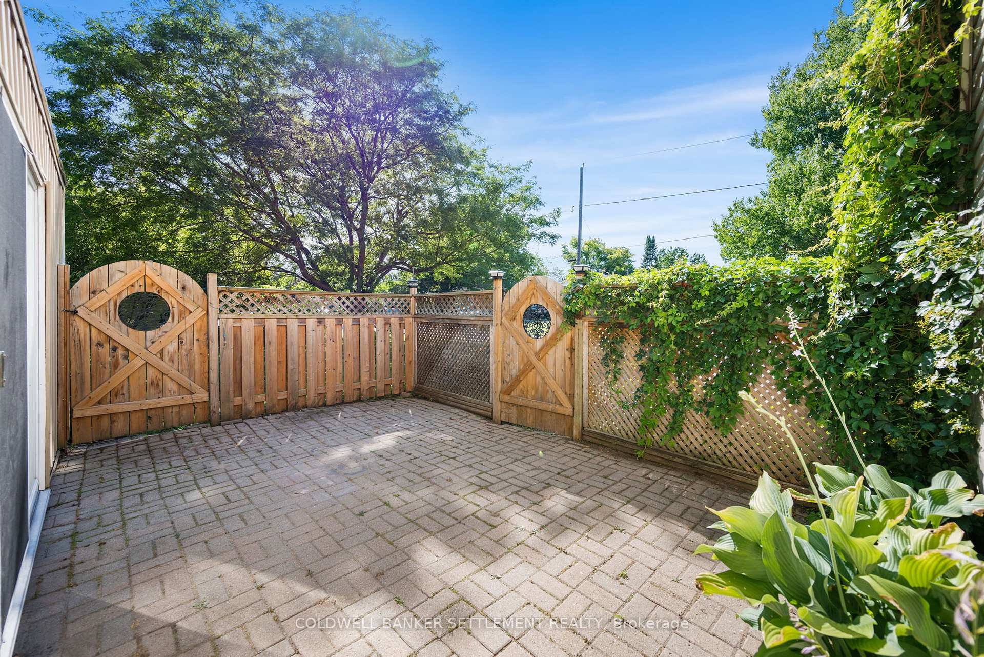 Photo 42 of 218 Gore Street E, Perth — HOMEH