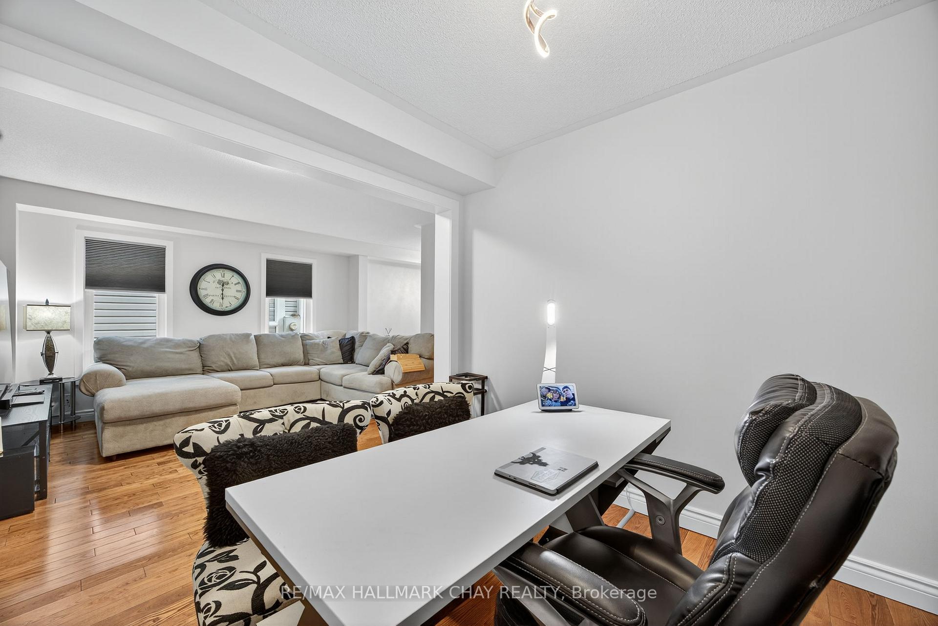 Photo 10 of 58 McCurdy Drive, New Tecumseth, Tottenham — HOMEH