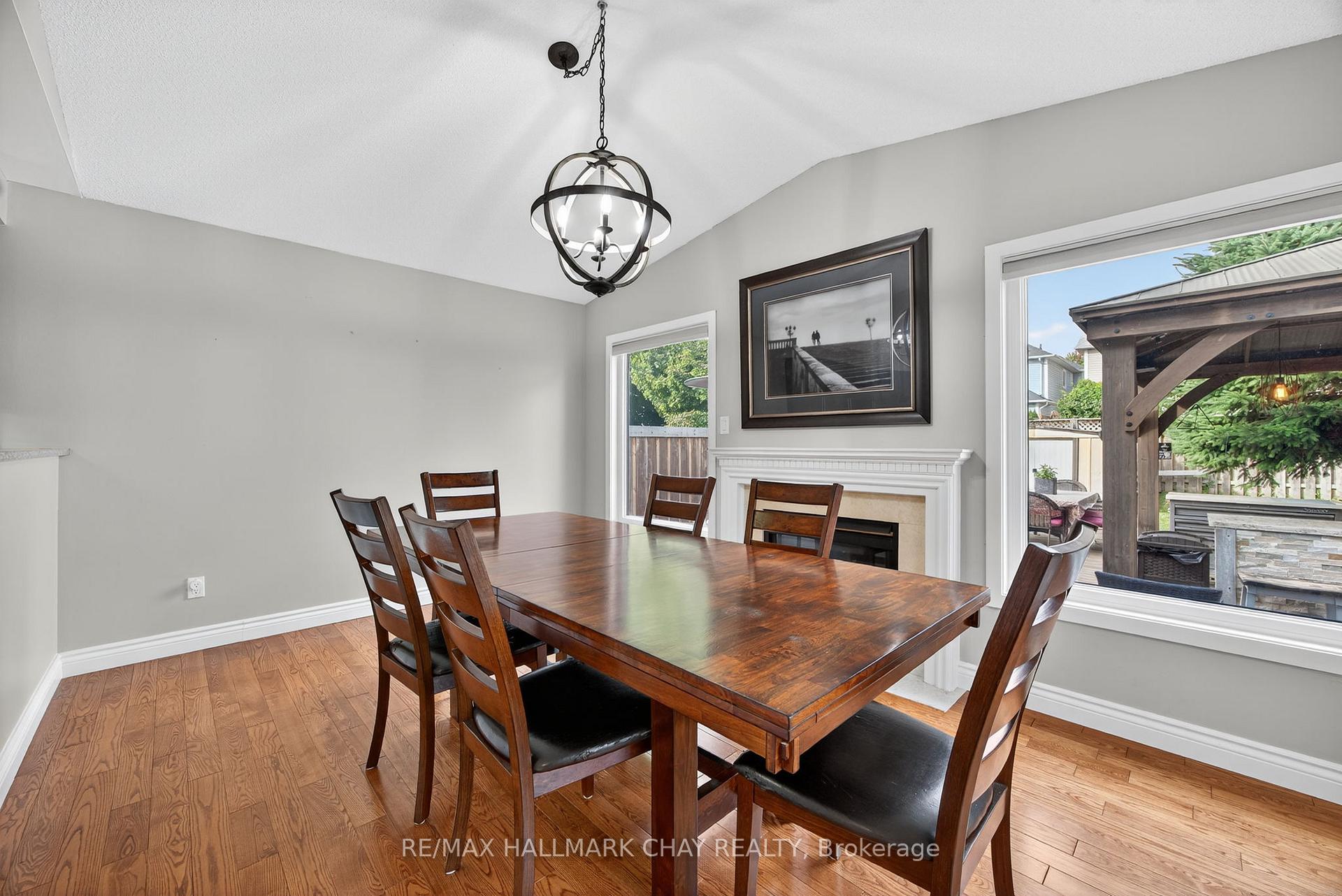 Photo 15 of 58 McCurdy Drive, New Tecumseth, Tottenham — HOMEH
