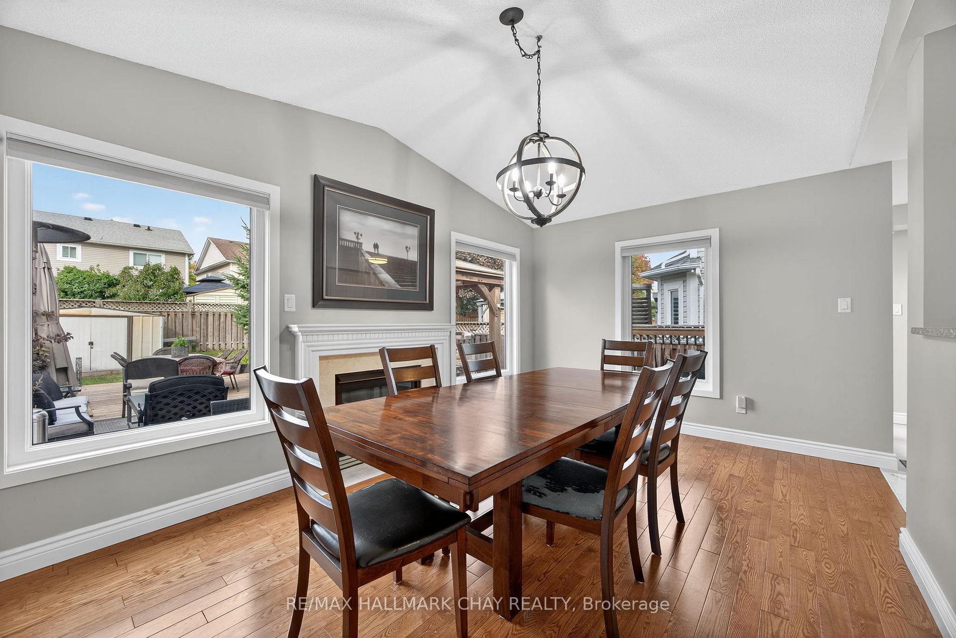 Photo 16 of 58 McCurdy Drive, New Tecumseth, Tottenham — HOMEH