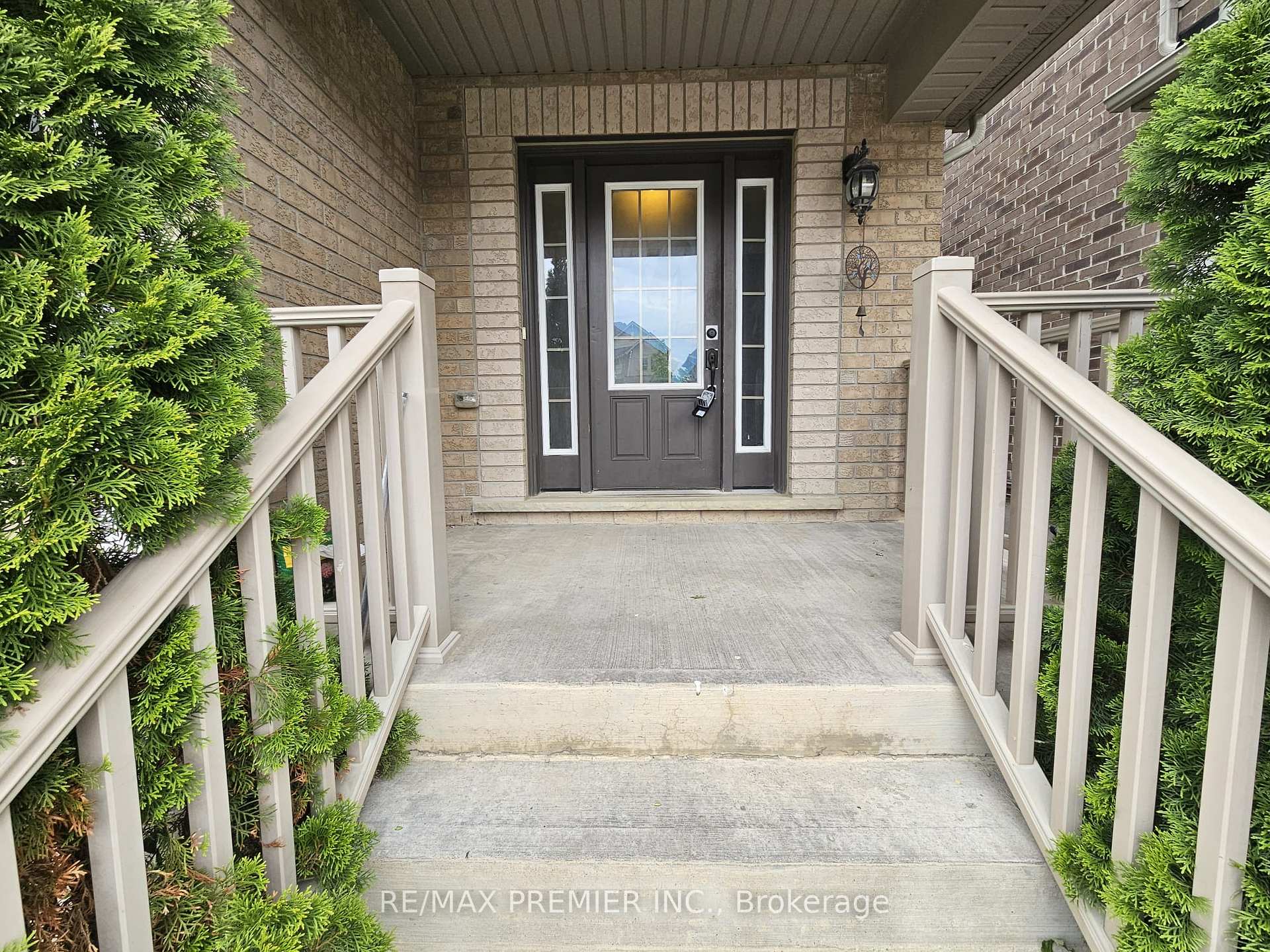 Photo 2 of 21 Hoard Avenue, New Tecumseth, Alliston — HOMEH