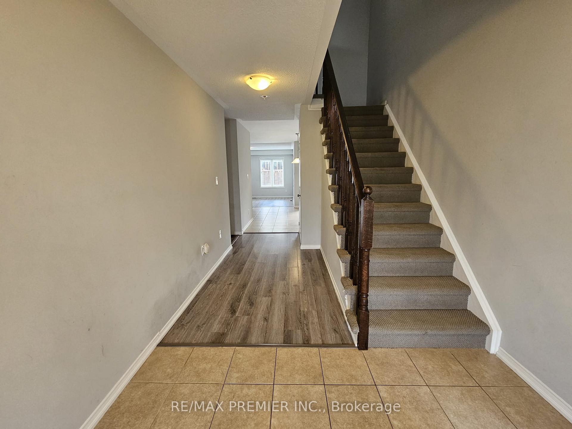 Photo 4 of 21 Hoard Avenue, New Tecumseth, Alliston — HOMEH
