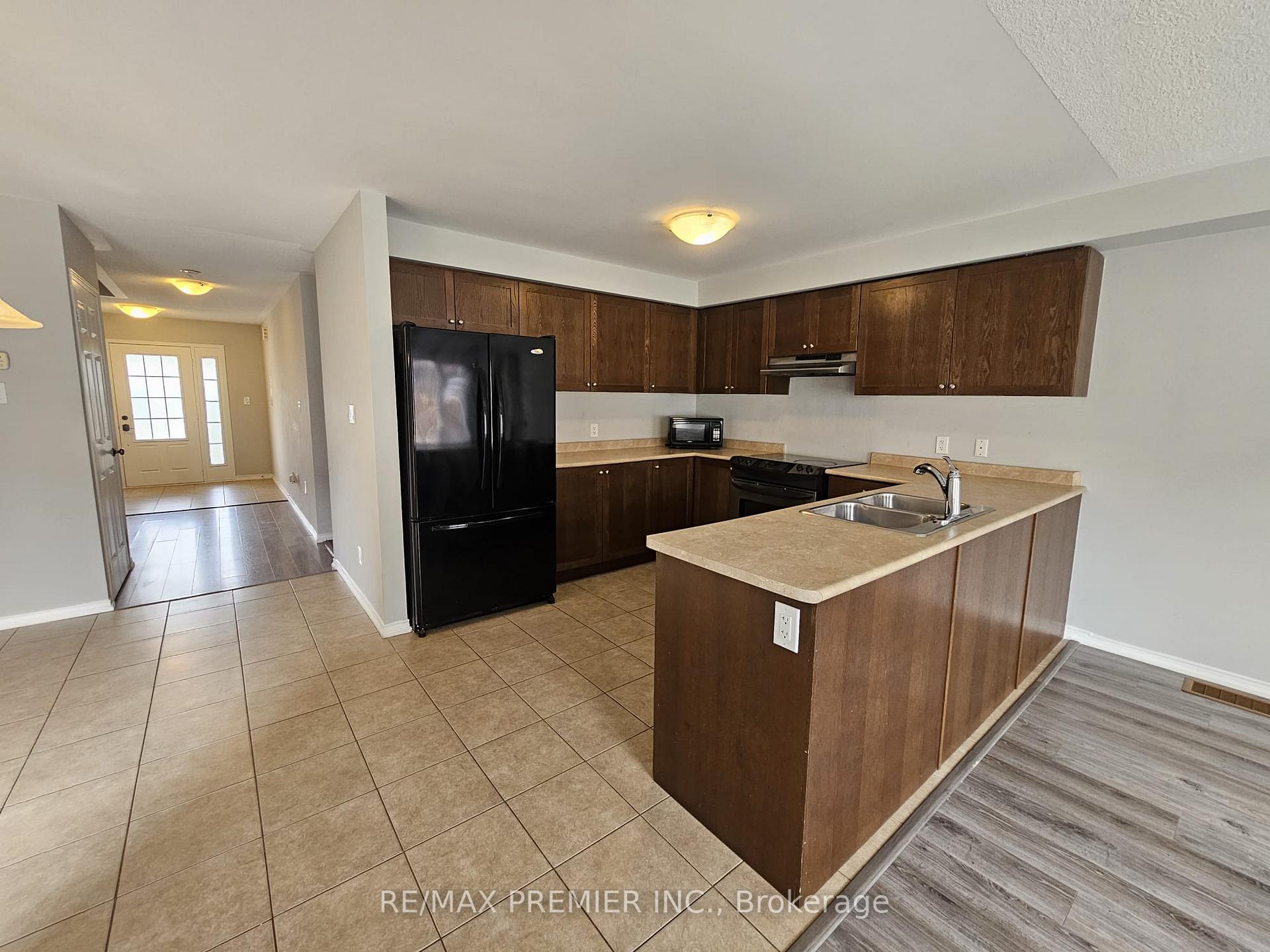 Photo 9 of 21 Hoard Avenue, New Tecumseth, Alliston — HOMEH