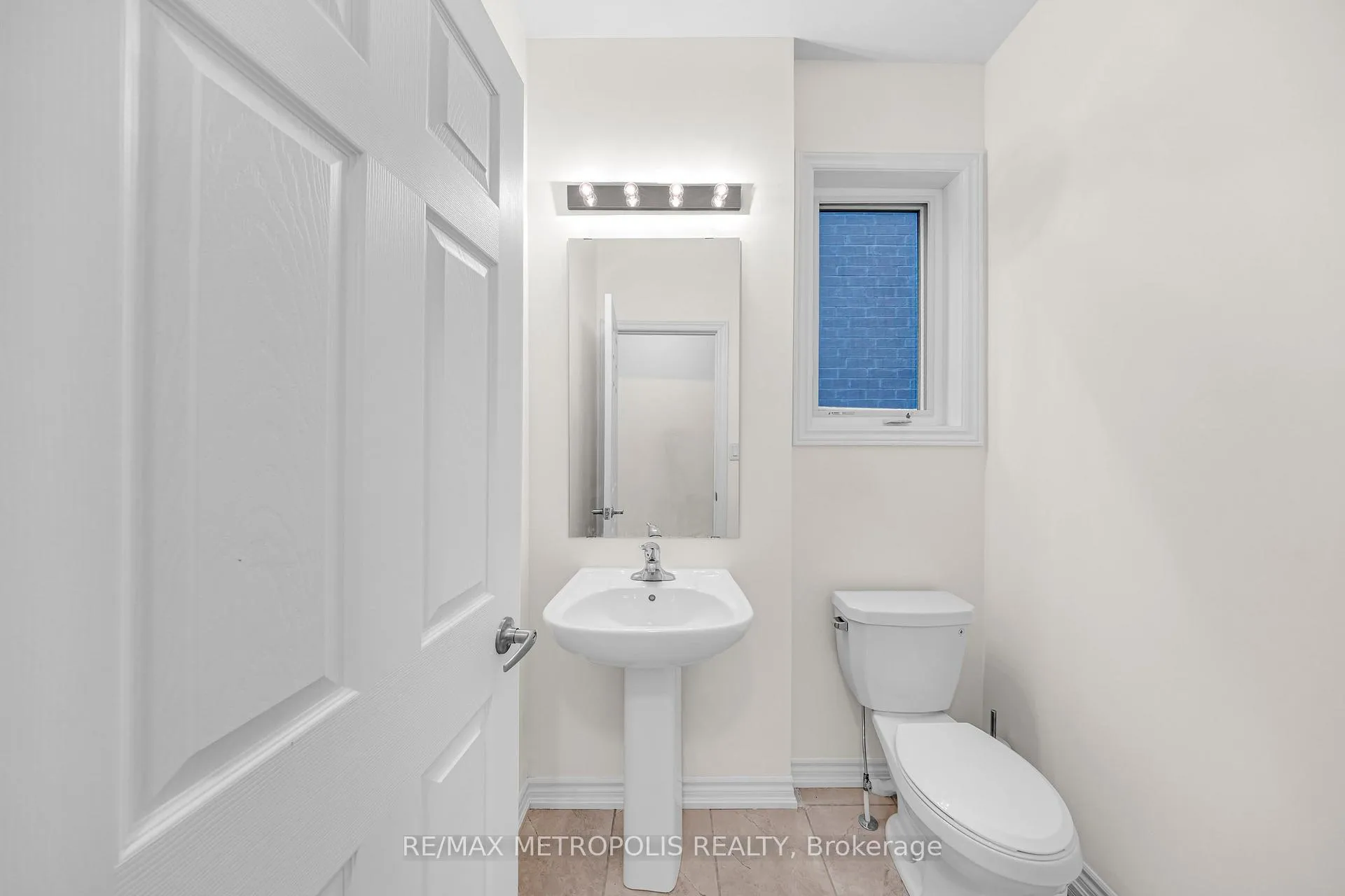 Photo 6 of 941 Rexton Drive, Oshawa, Kedron — HOMEH