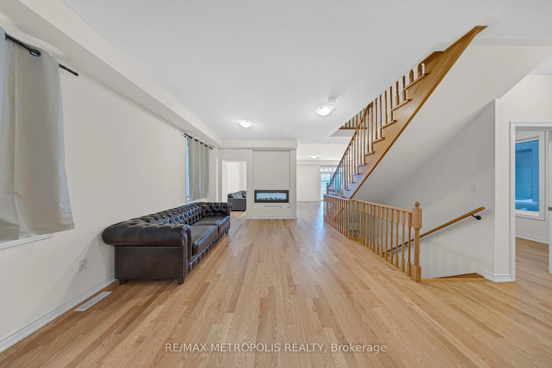 Photo 18 of 941 Rexton Drive, Oshawa, Kedron — HOMEH