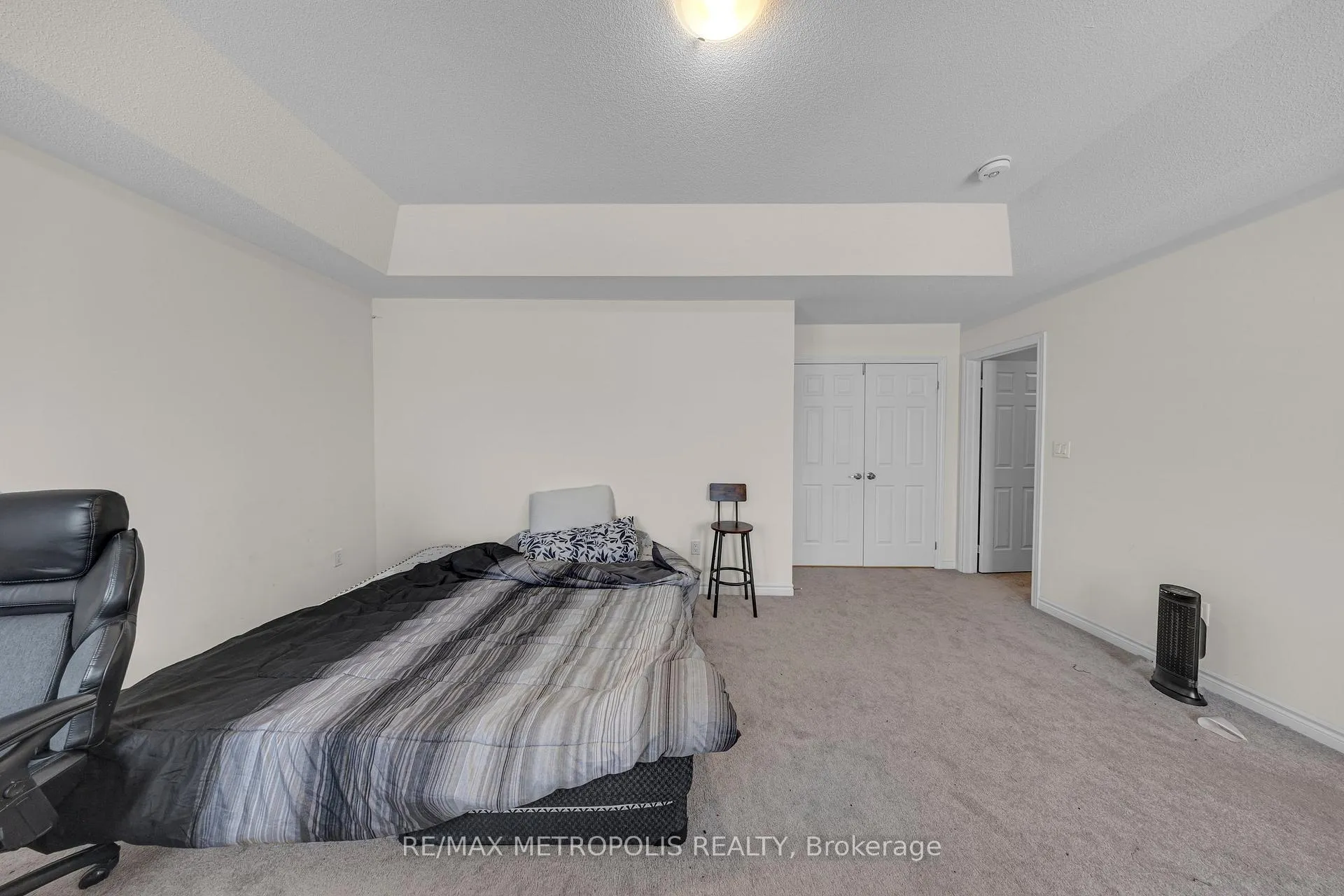 Photo 35 of 941 Rexton Drive, Oshawa, Kedron — HOMEH