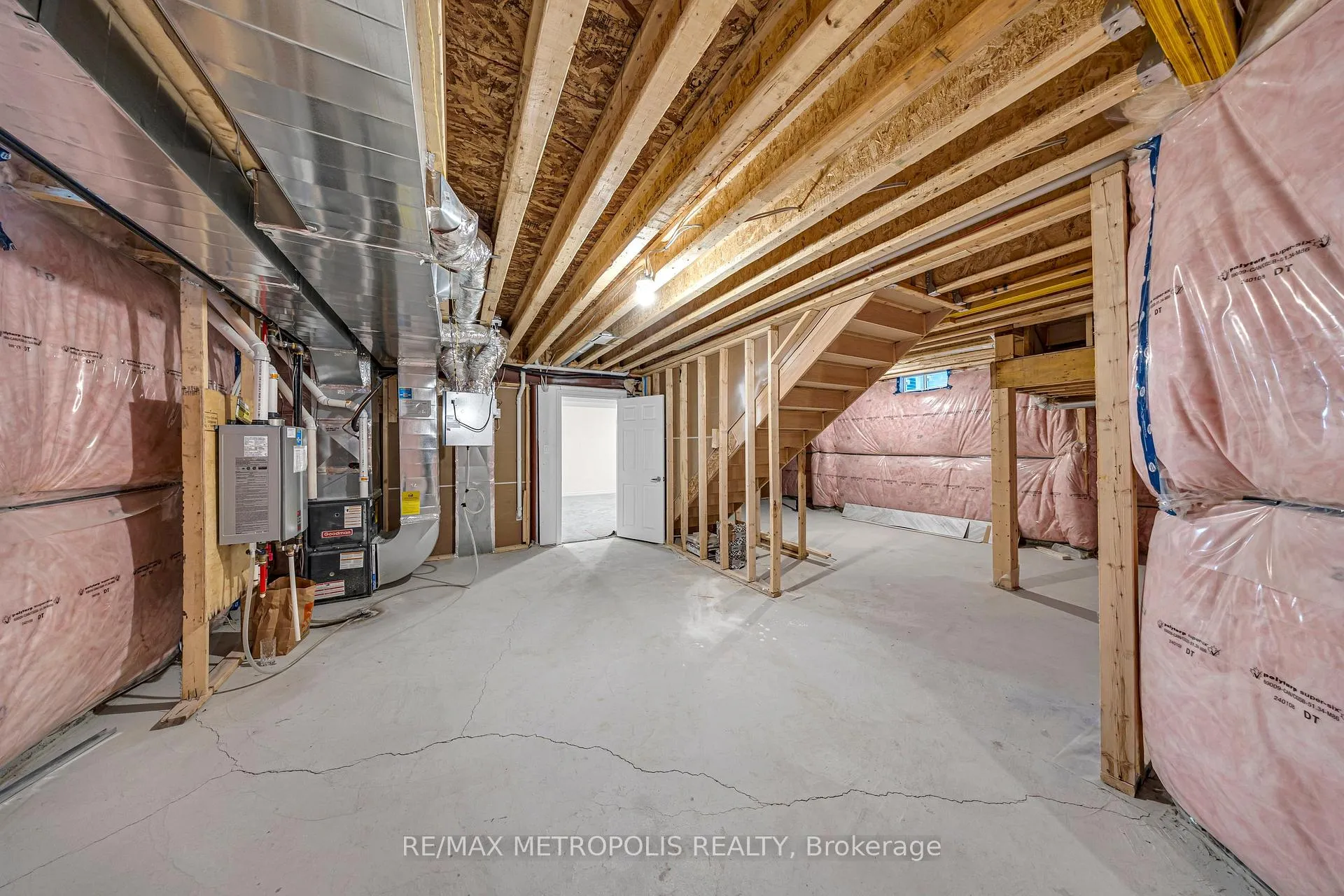 Photo 44 of 941 Rexton Drive, Oshawa, Kedron — HOMEH