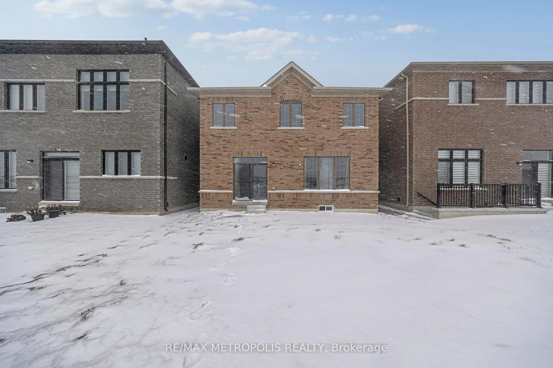 Photo 45 of 941 Rexton Drive, Oshawa, Kedron — HOMEH