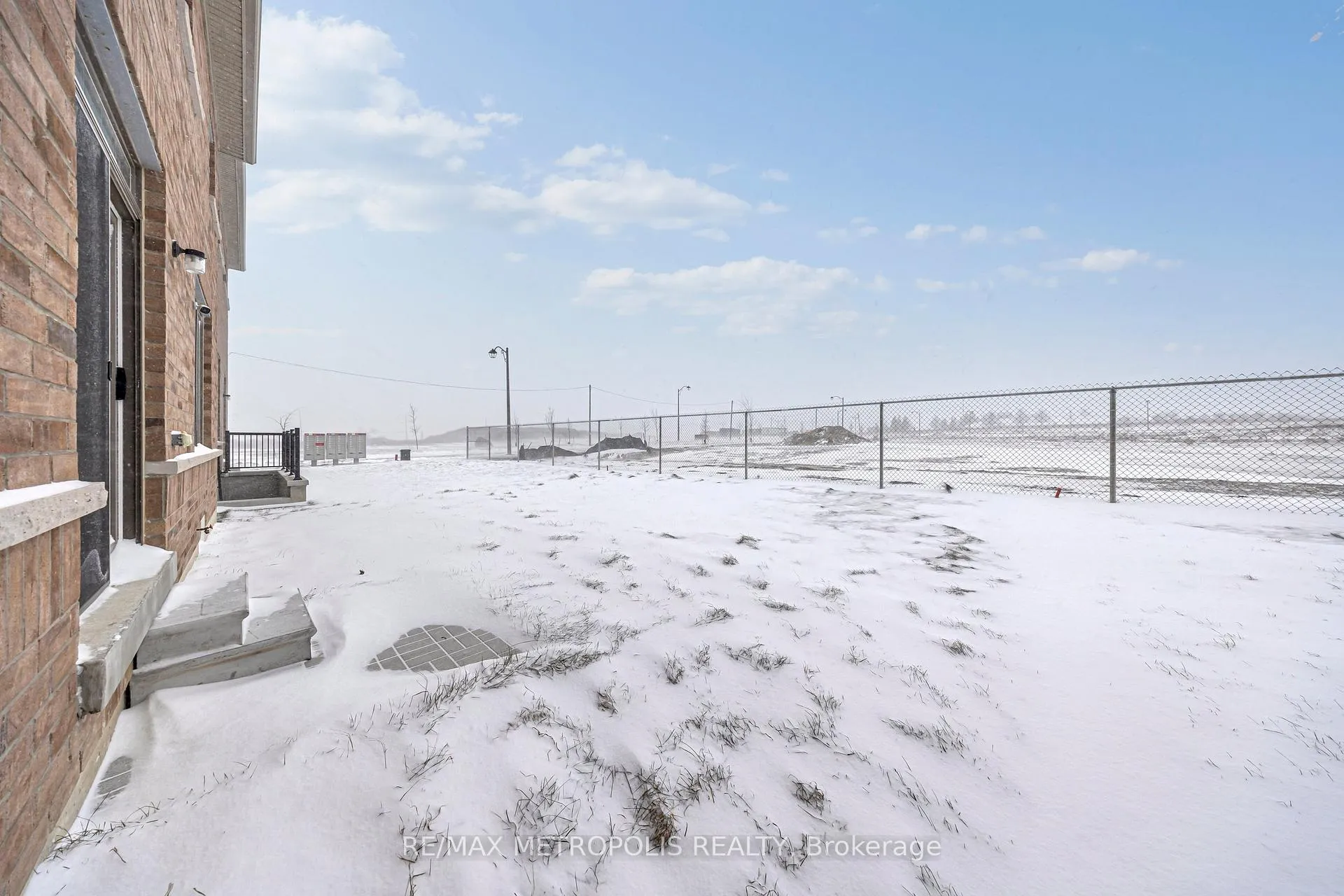 Photo 46 of 941 Rexton Drive, Oshawa, Kedron — HOMEH