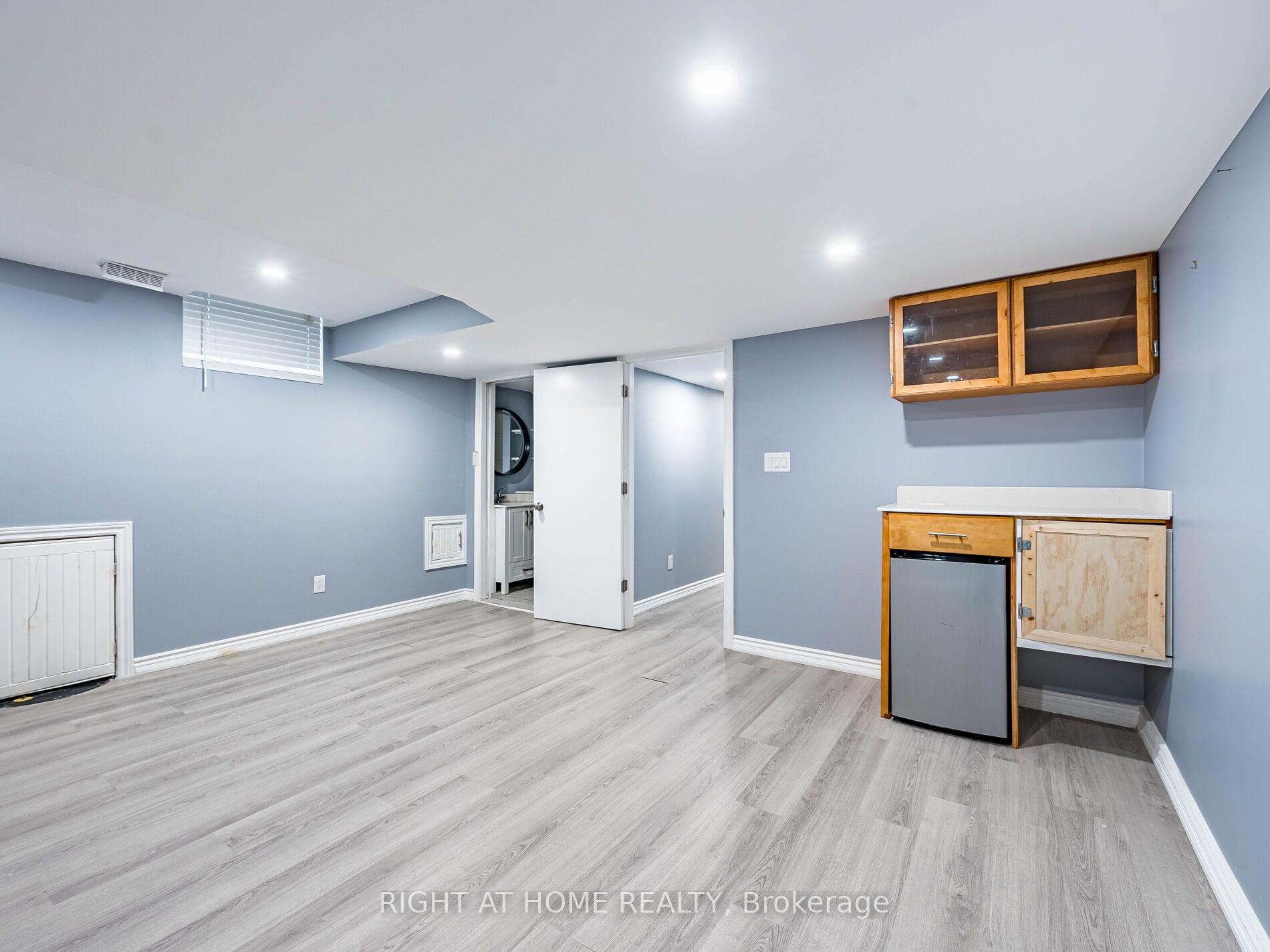 Photo 10 of Unit Lower Level Unit, 28 Pridham Place, New Tecumseth, Tottenham — HOMEH