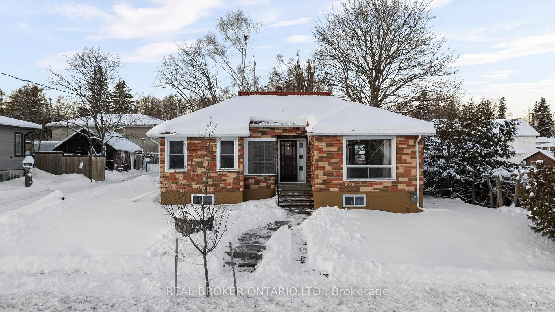 Photo 1 of 20 Rose Avenue, Orillia — HOMEH