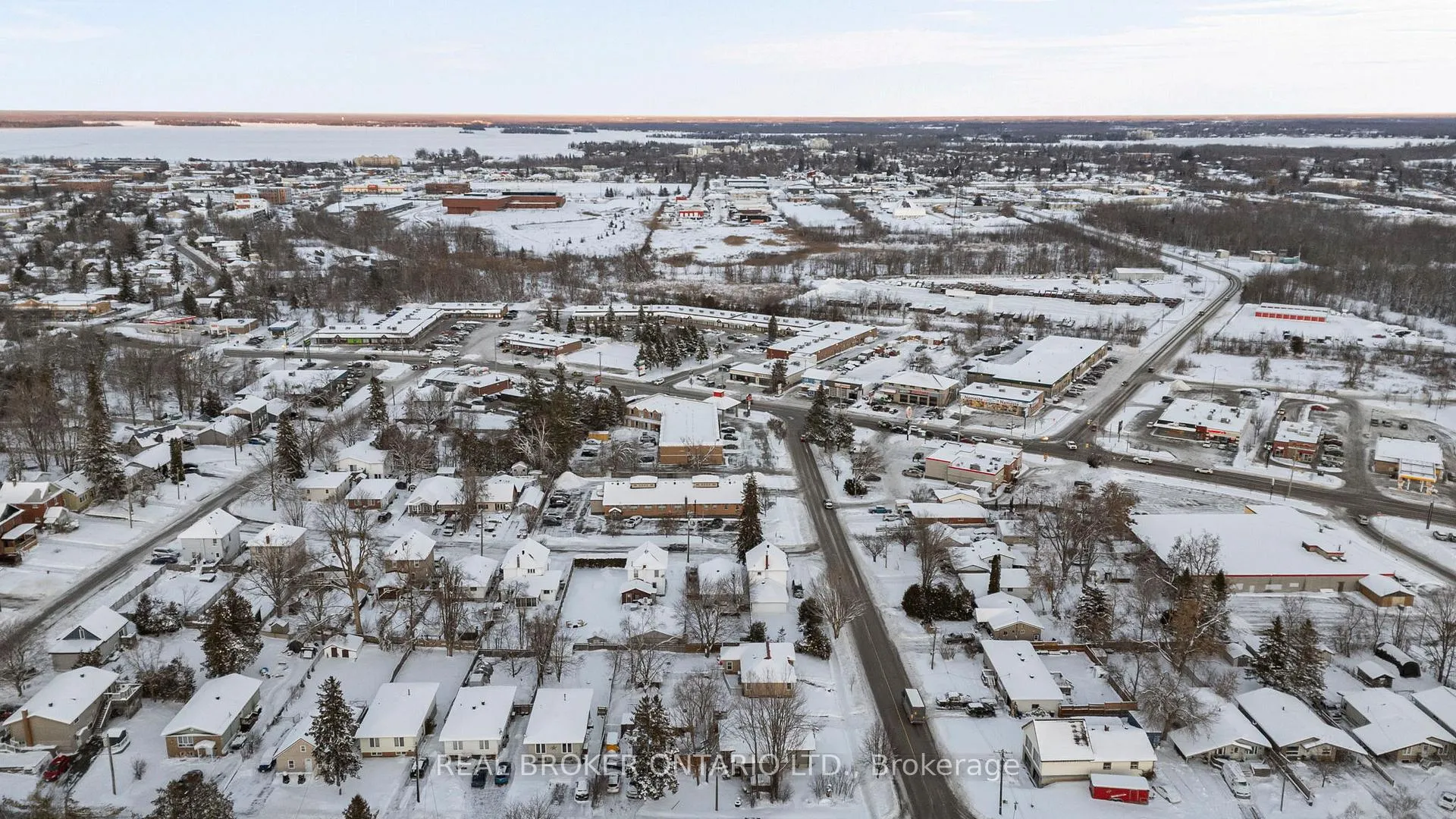 Photo 23 of 20 Rose Avenue, Orillia — HOMEH
