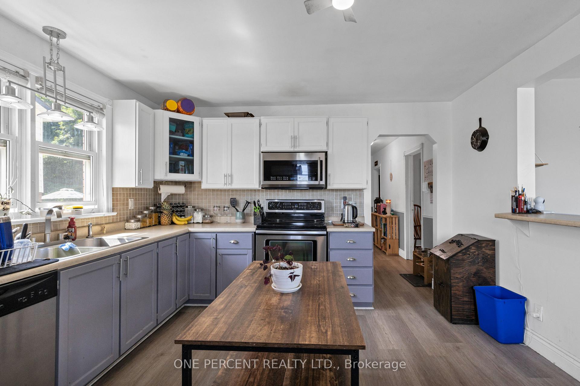 Photo 6 of 1428 Simcoe Street S, Oshawa, Lakeview — HOMEH