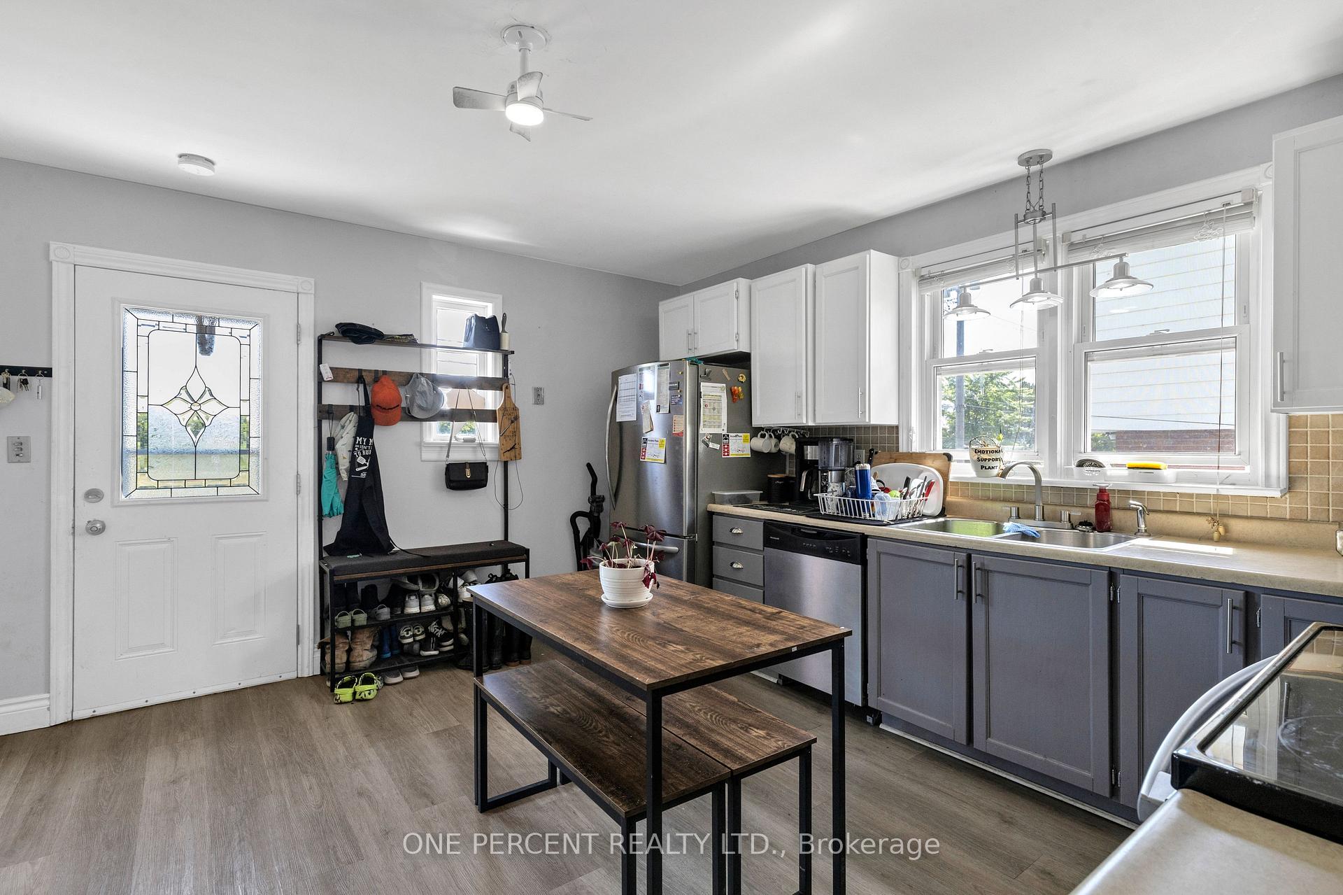 Photo 7 of 1428 Simcoe Street S, Oshawa, Lakeview — HOMEH