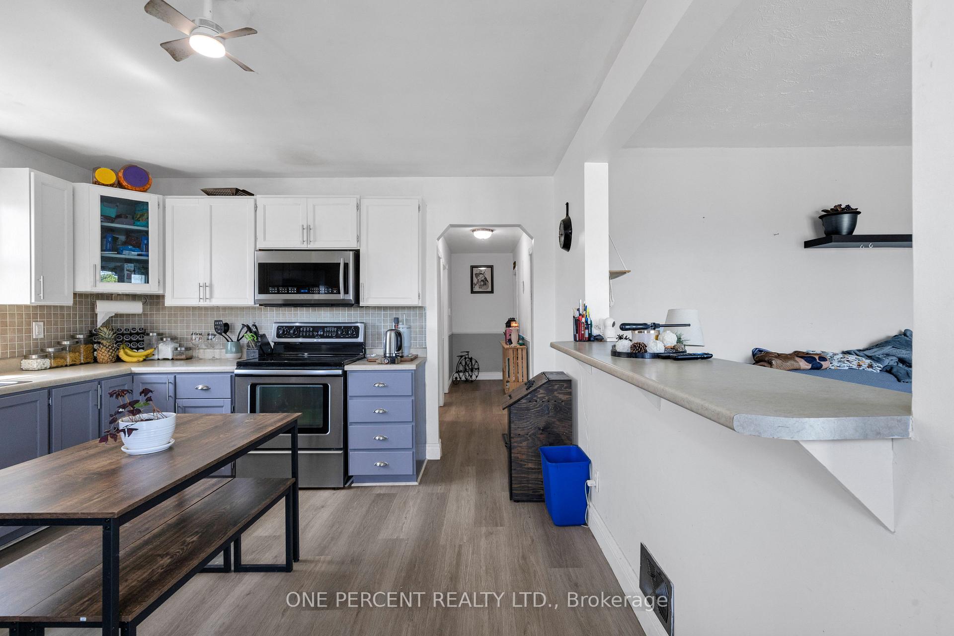 Photo 8 of 1428 Simcoe Street S, Oshawa, Lakeview — HOMEH
