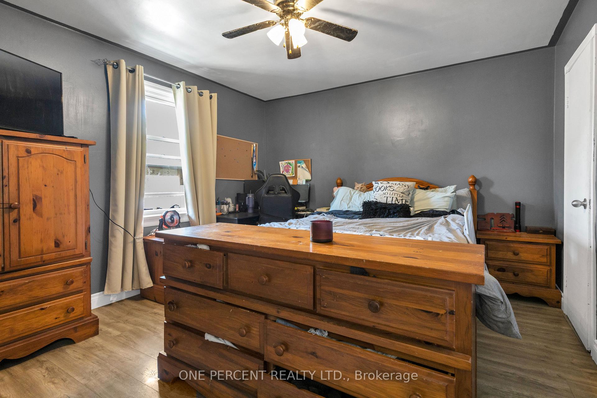 Photo 11 of 1428 Simcoe Street S, Oshawa, Lakeview — HOMEH