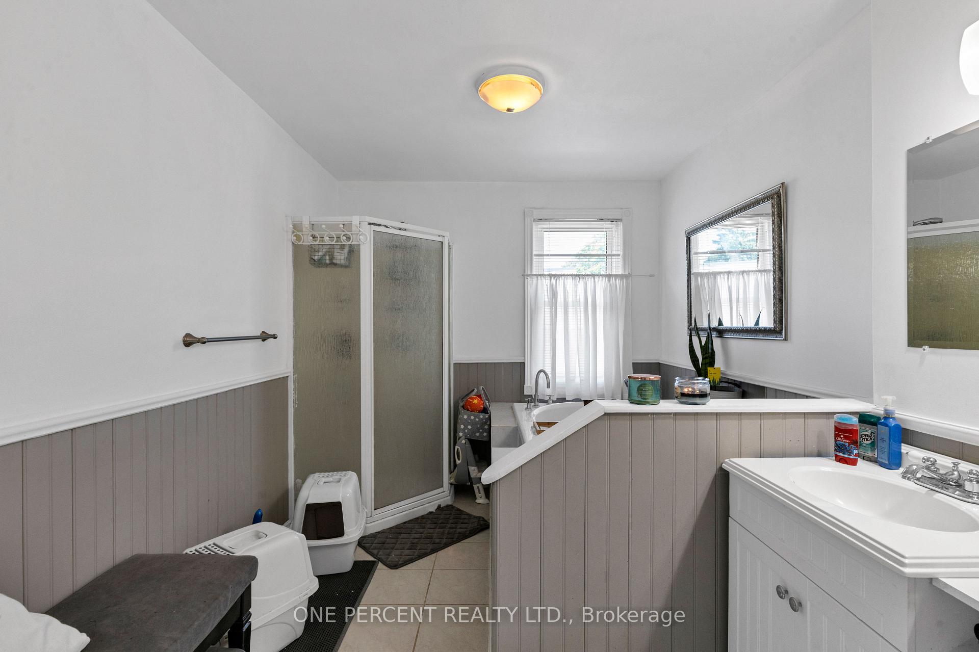 Photo 17 of 1428 Simcoe Street S, Oshawa, Lakeview — HOMEH