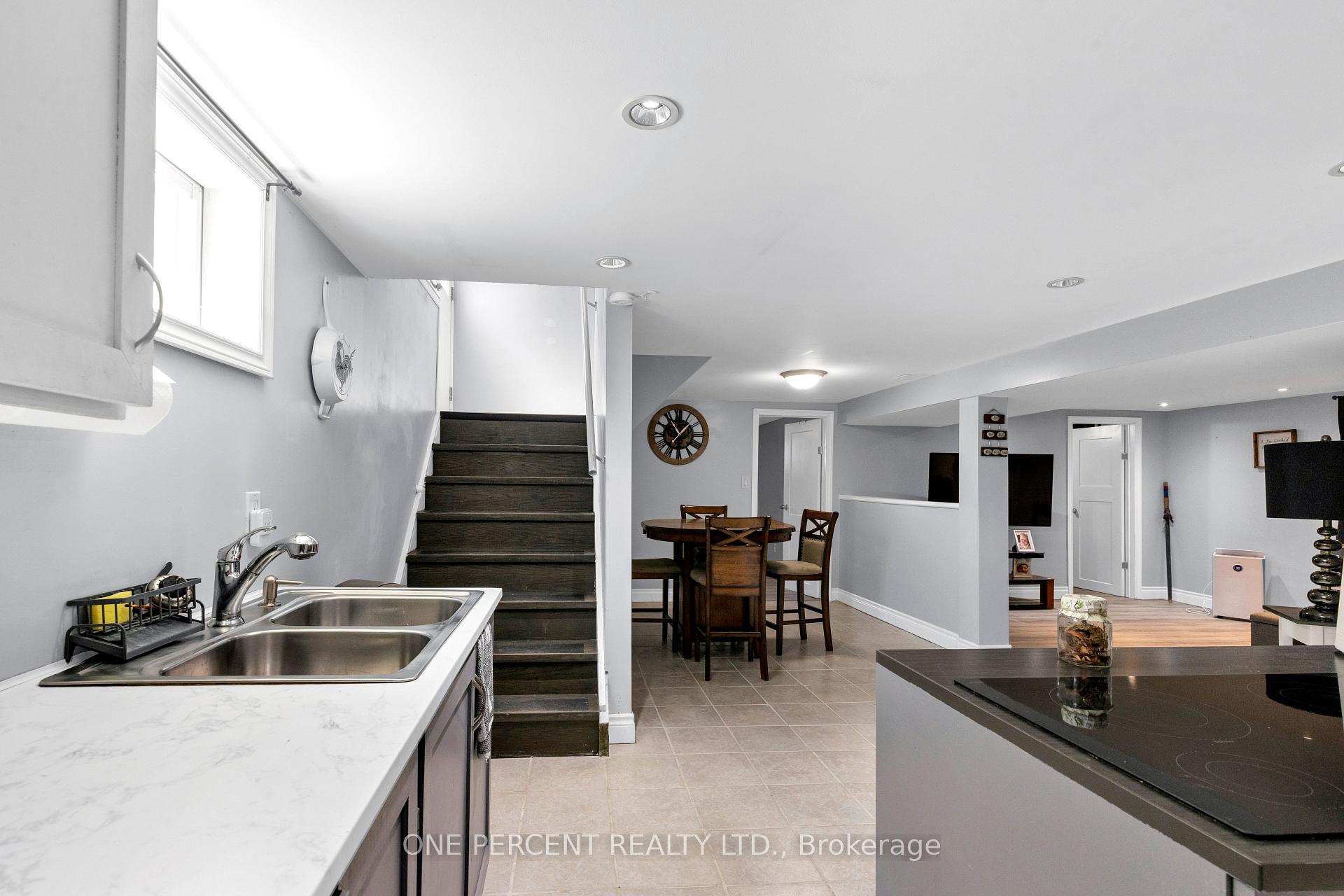 Photo 19 of 1428 Simcoe Street S, Oshawa, Lakeview — HOMEH