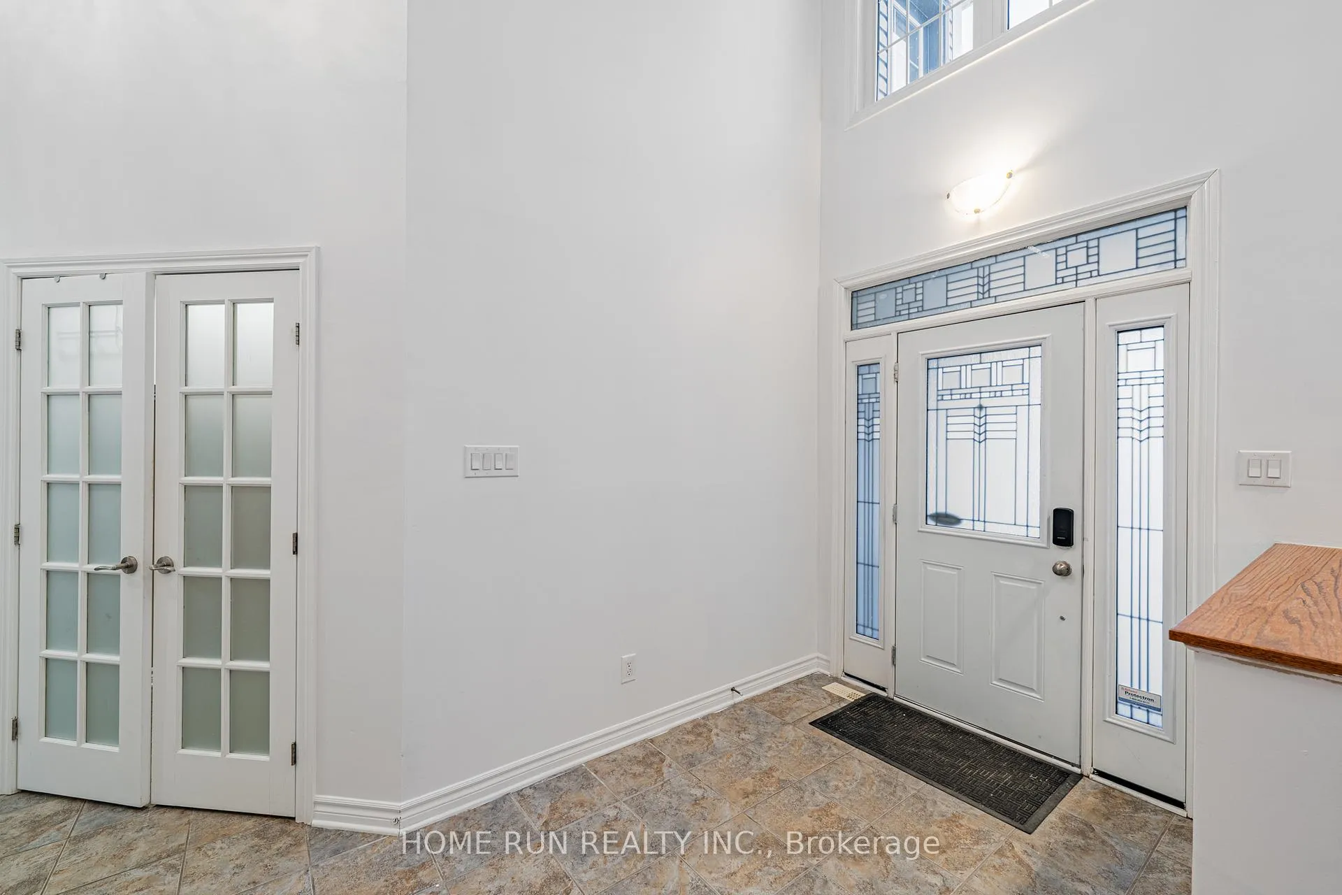 Photo 3 of 405 Tartaruga Lane, Ottawa, Barrhaven - Cedargrove/Fraserdale — HOMEH