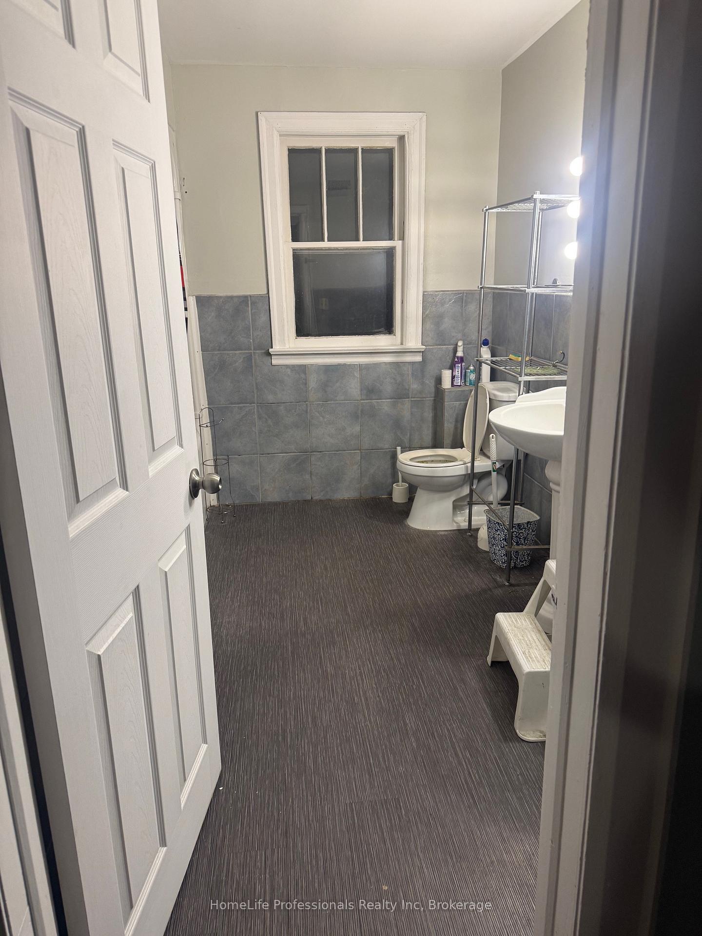 Photo 2 of Unit 1, 16 Young Street, Norfolk, Simcoe — HOMEH