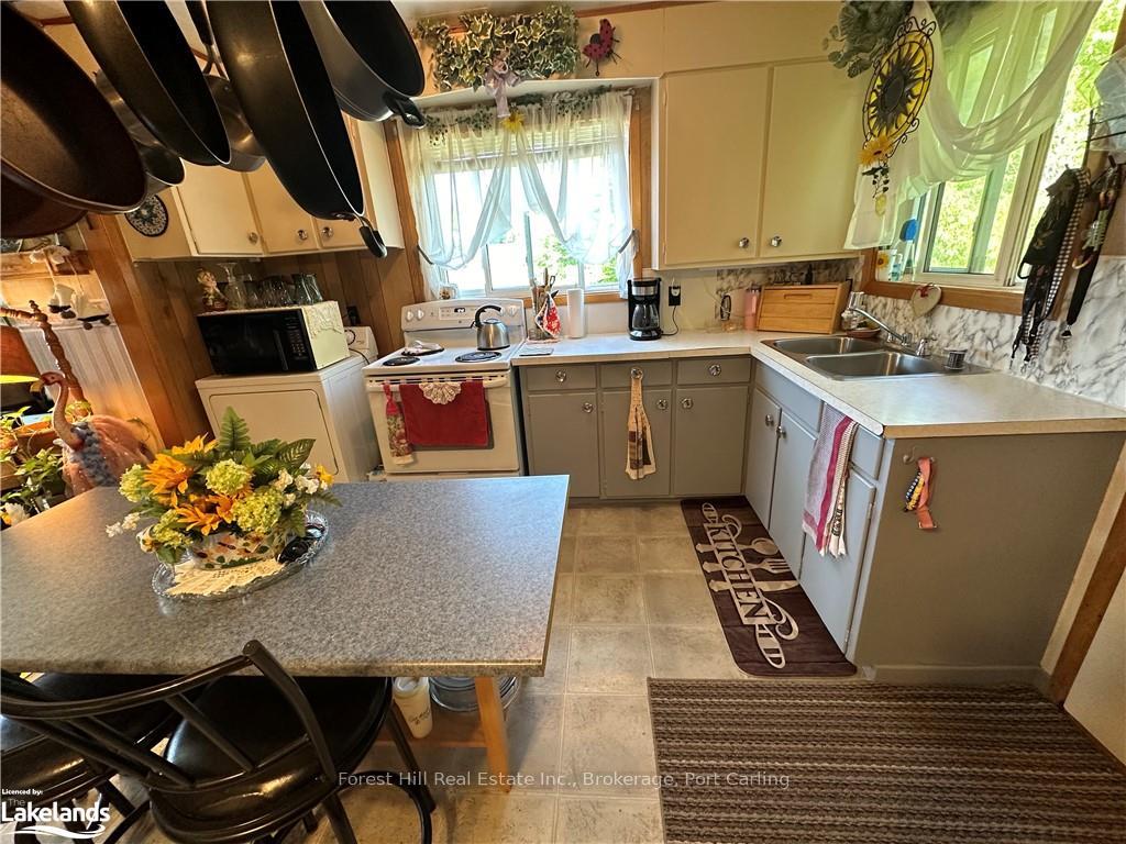 Photo 3 of 11643 522, Parry Sound Remote Area, Port Loring — HOMEH
