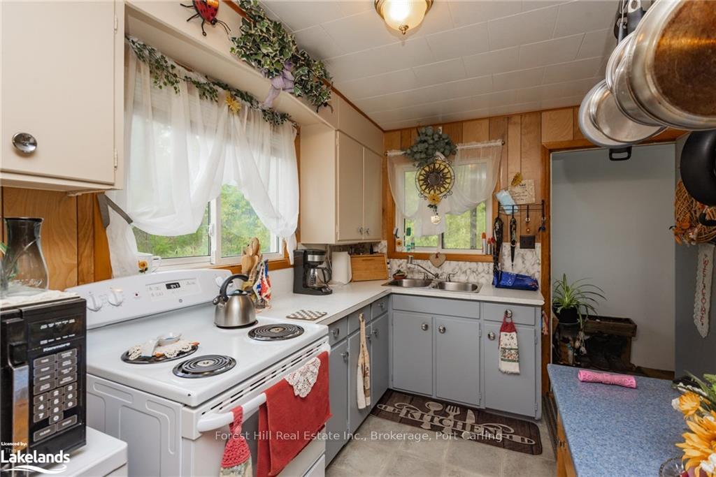Photo 5 of 11643 522, Parry Sound Remote Area, Port Loring — HOMEH