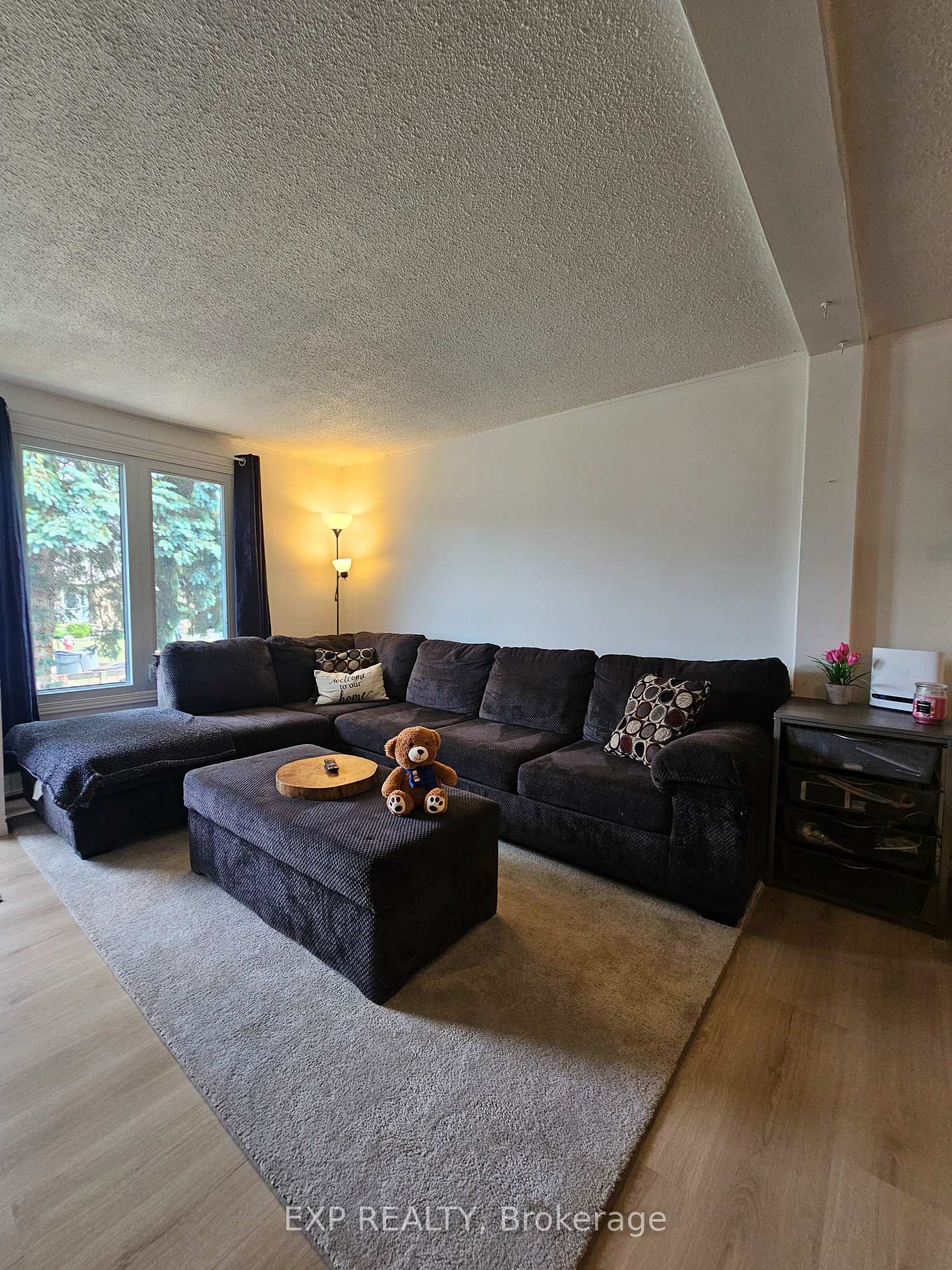 Photo 7 of 441 Queen Street, North Dundas, Winchester — HOMEH
