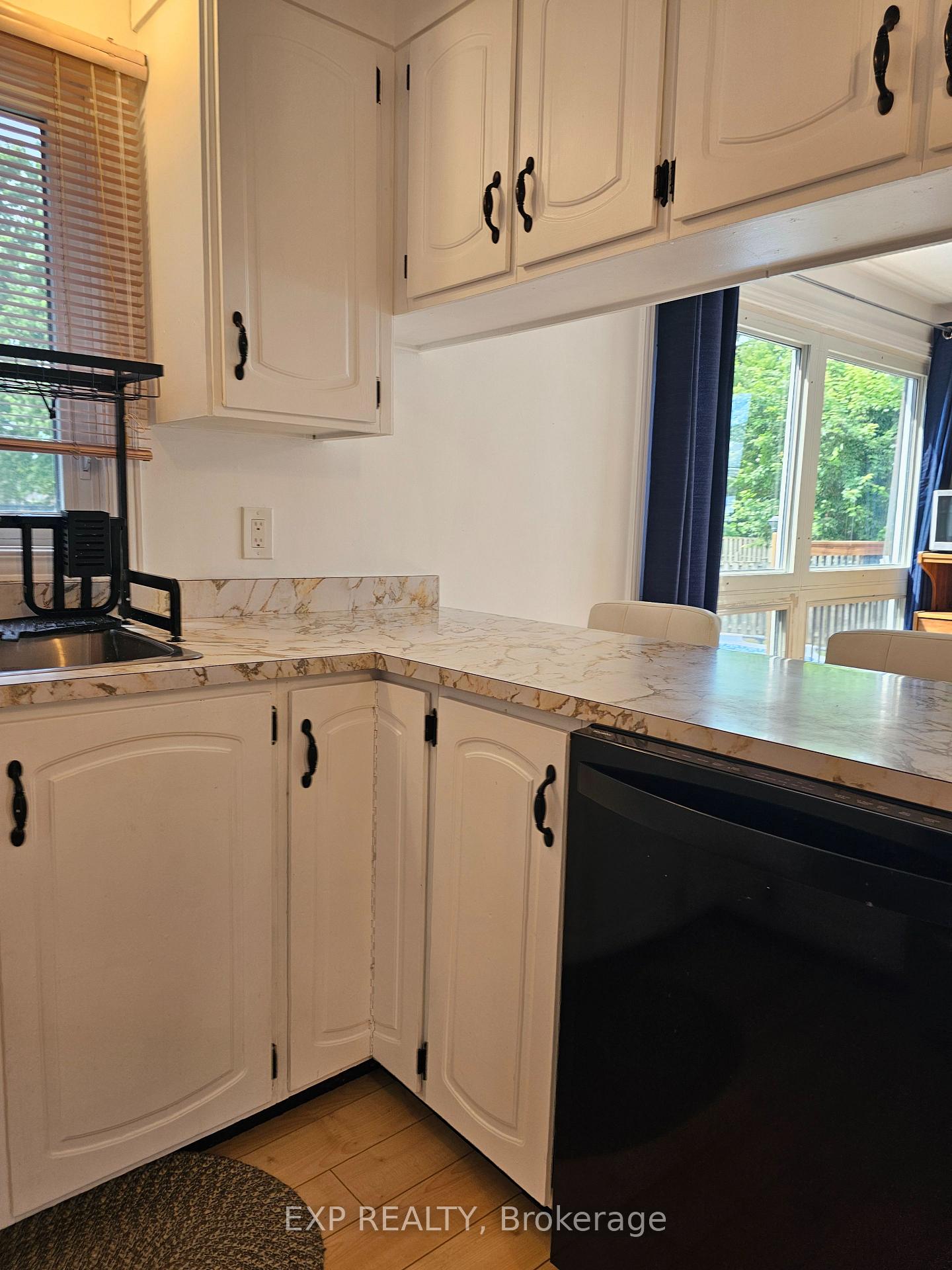 Photo 13 of 441 Queen Street, North Dundas, Winchester — HOMEH