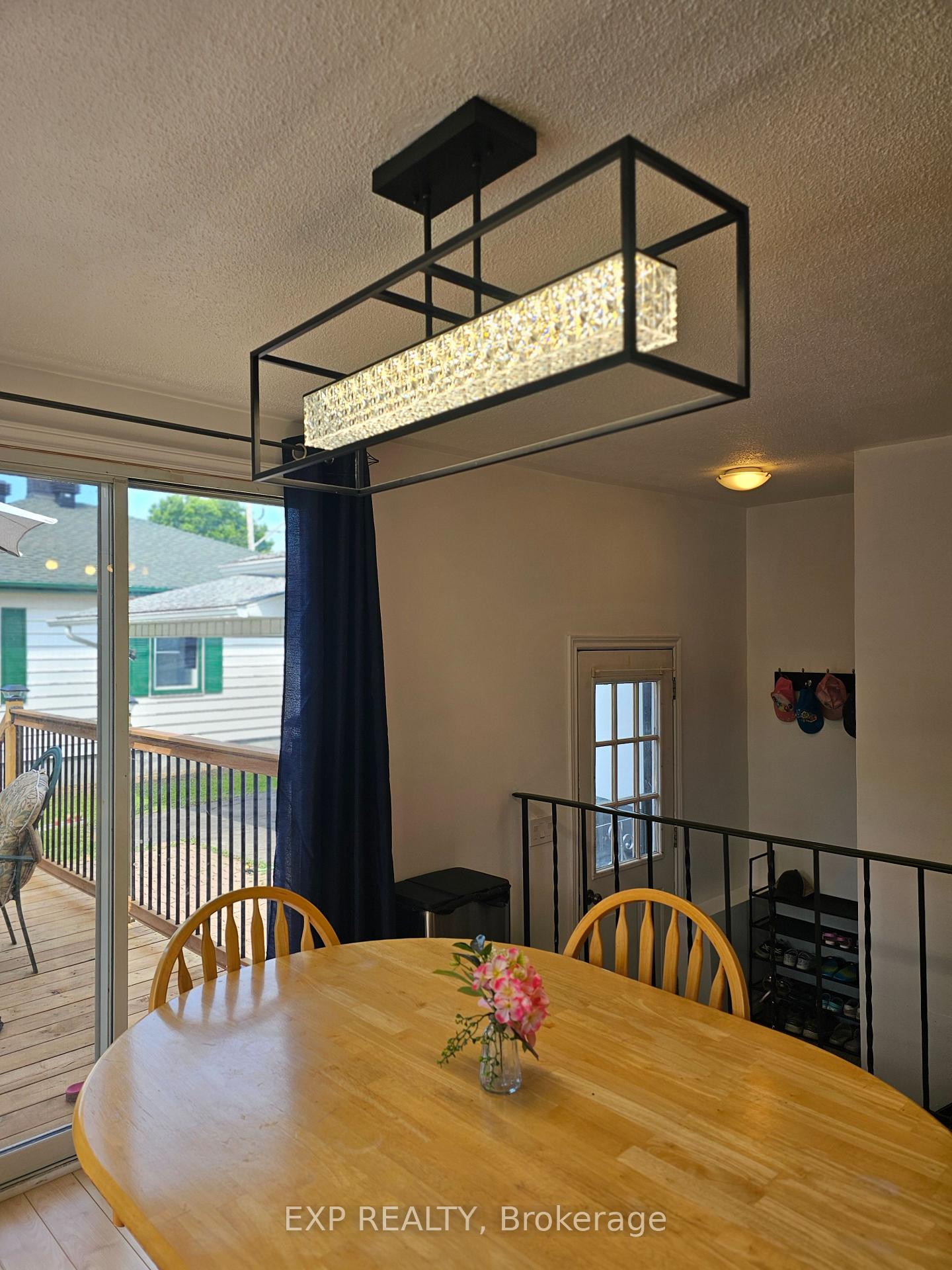 Photo 15 of 441 Queen Street, North Dundas, Winchester — HOMEH