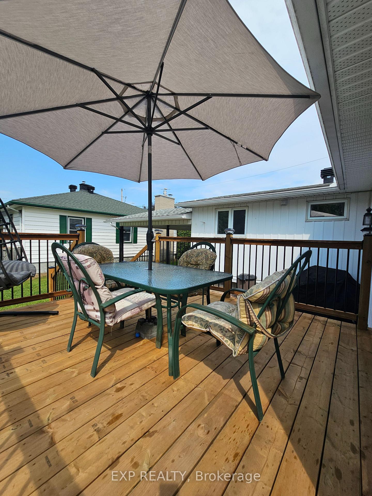 Photo 23 of 441 Queen Street, North Dundas, Winchester — HOMEH