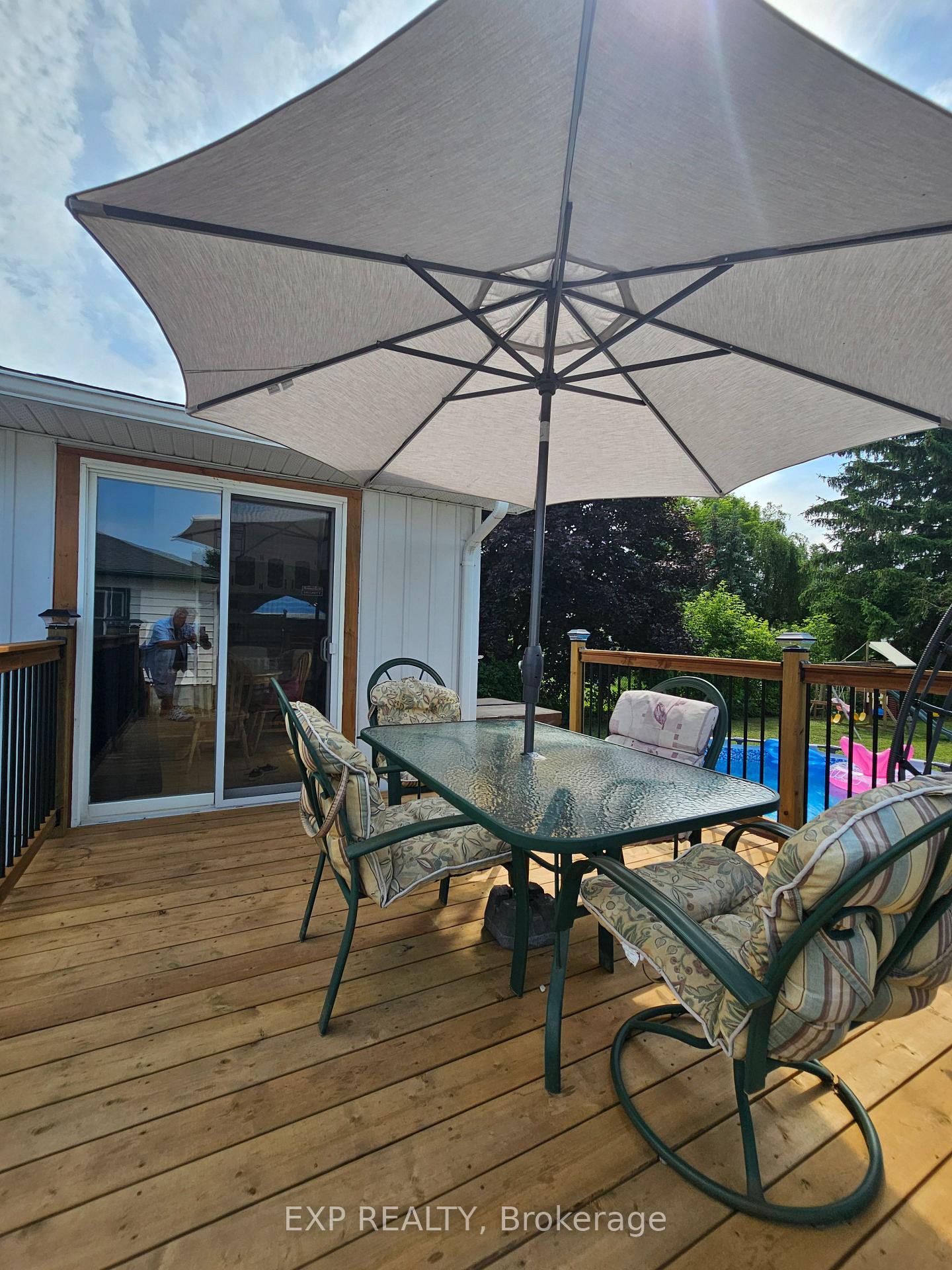 Photo 24 of 441 Queen Street, North Dundas, Winchester — HOMEH