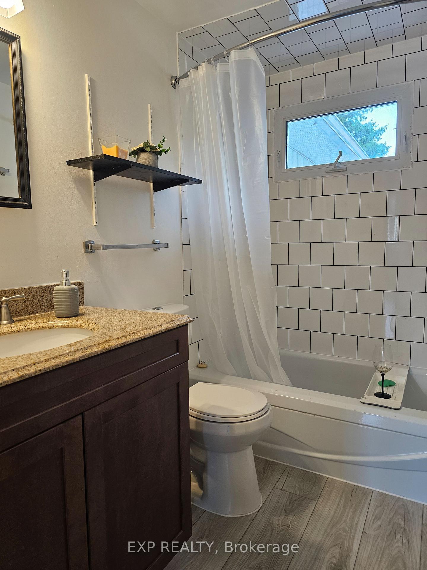 Photo 25 of 441 Queen Street, North Dundas, Winchester — HOMEH