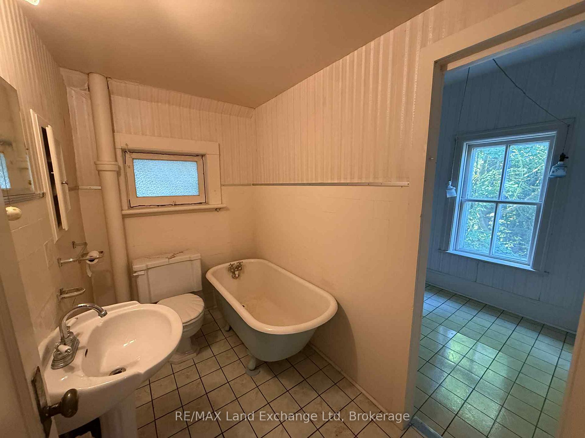Photo 18 of 66 Diagonal Road, North Huron, Wingham — HOMEH