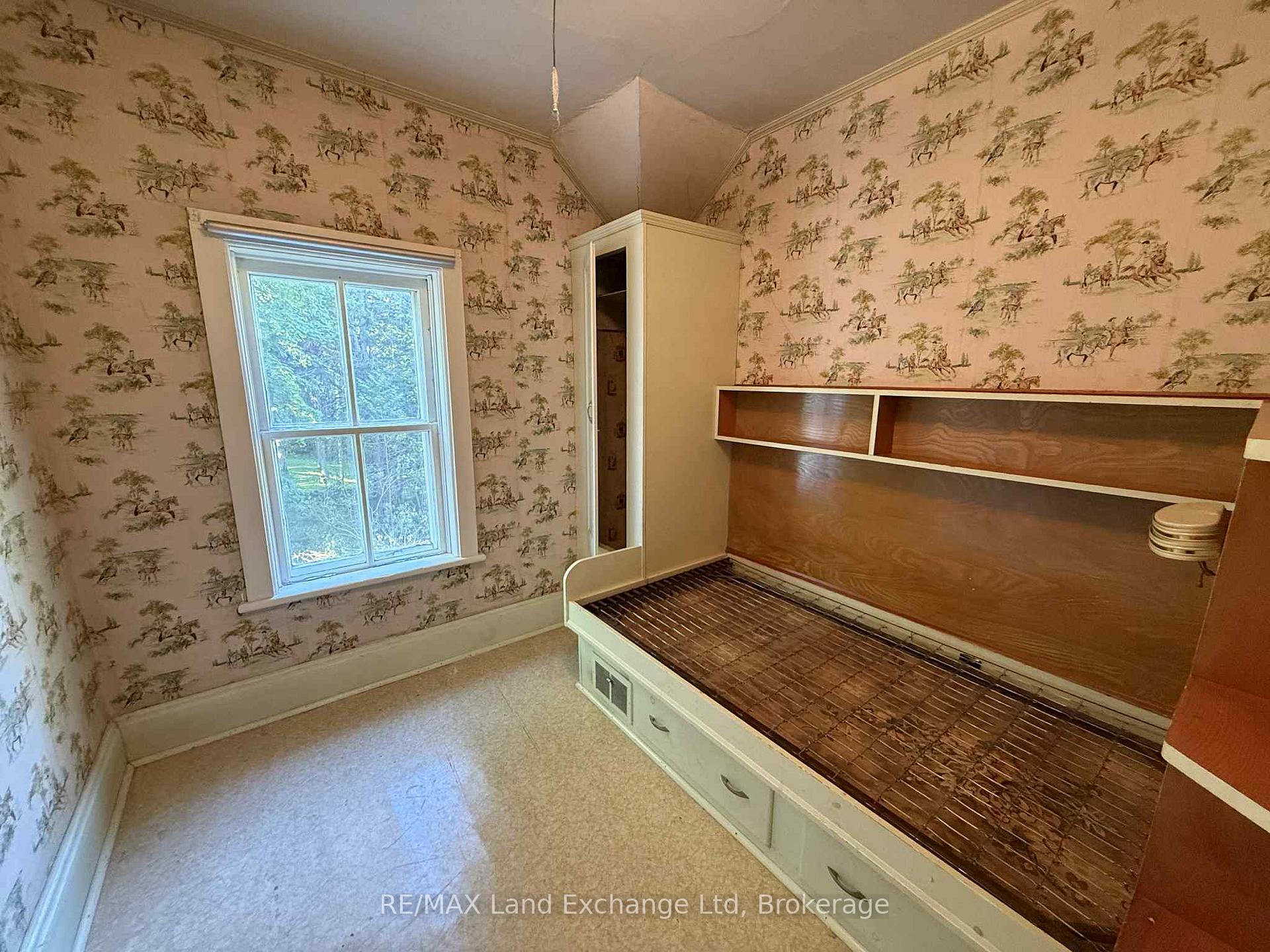 Photo 20 of 66 Diagonal Road, North Huron, Wingham — HOMEH