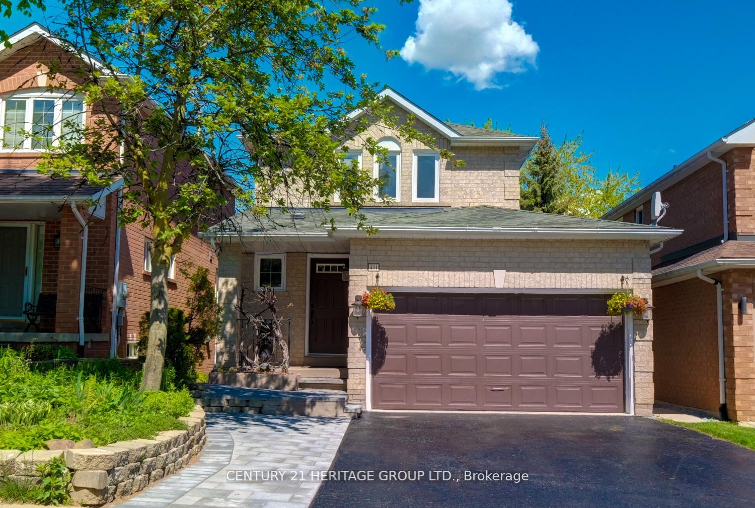 Photo 1 of 431 Carruthers Avenue, Newmarket, Summerhill Estates — HOMEH